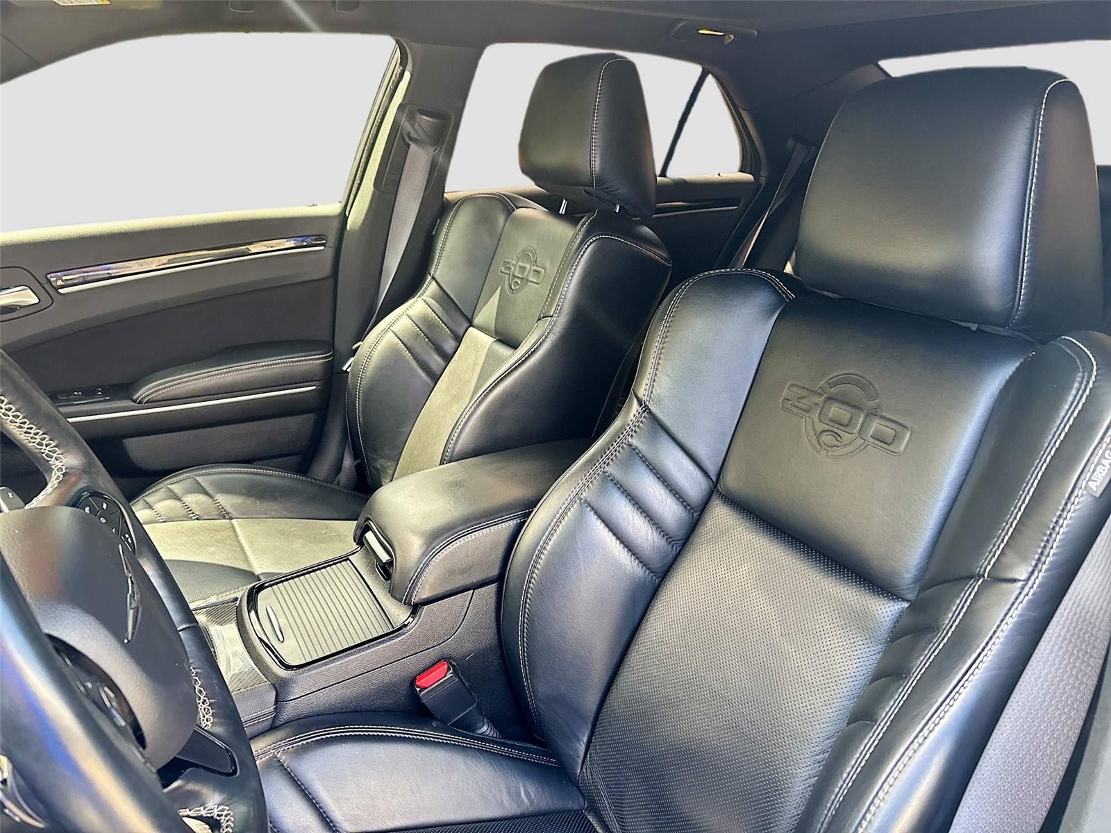 2023 Chrysler 300 300C