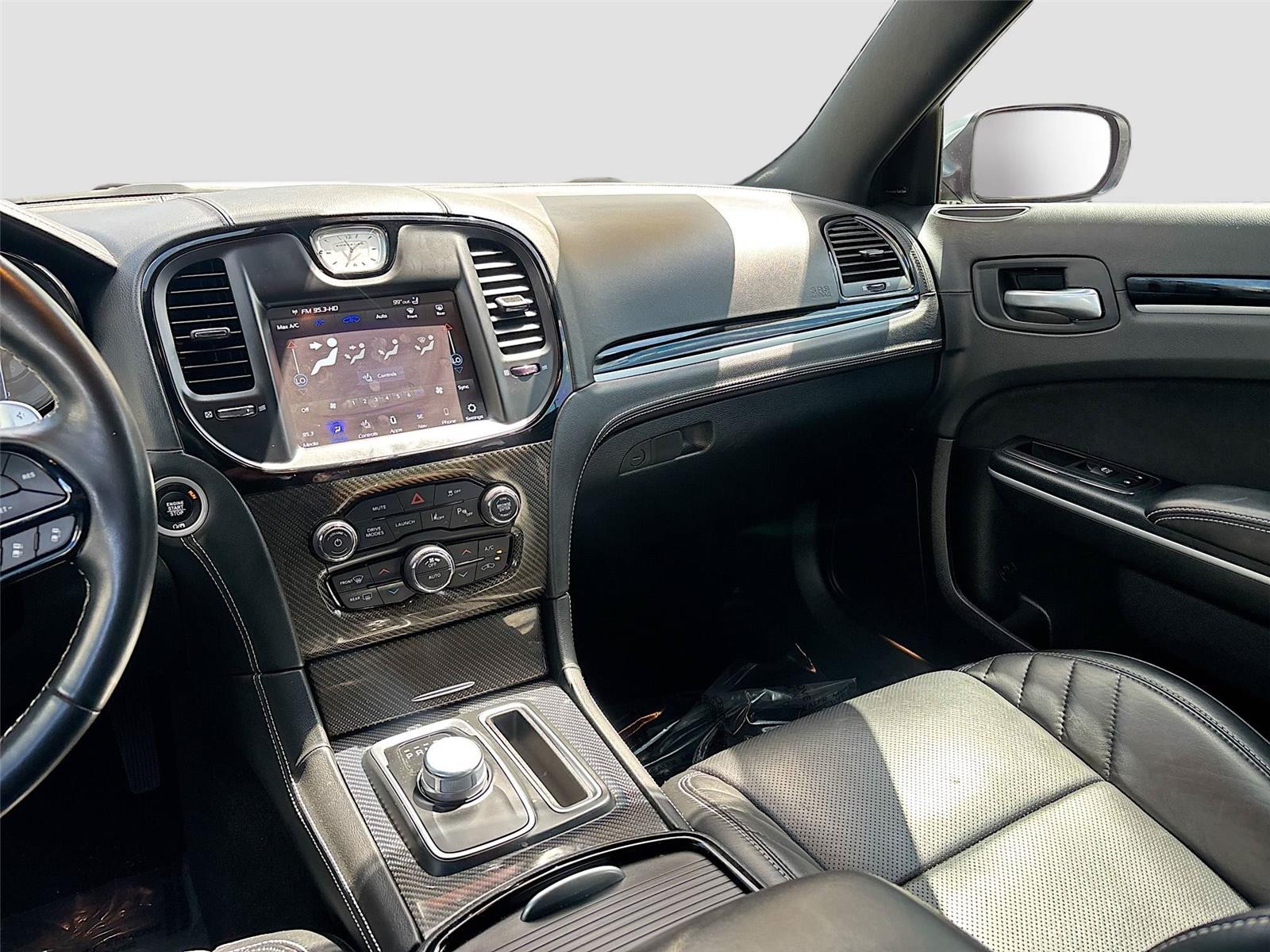 2023 Chrysler 300 300C
