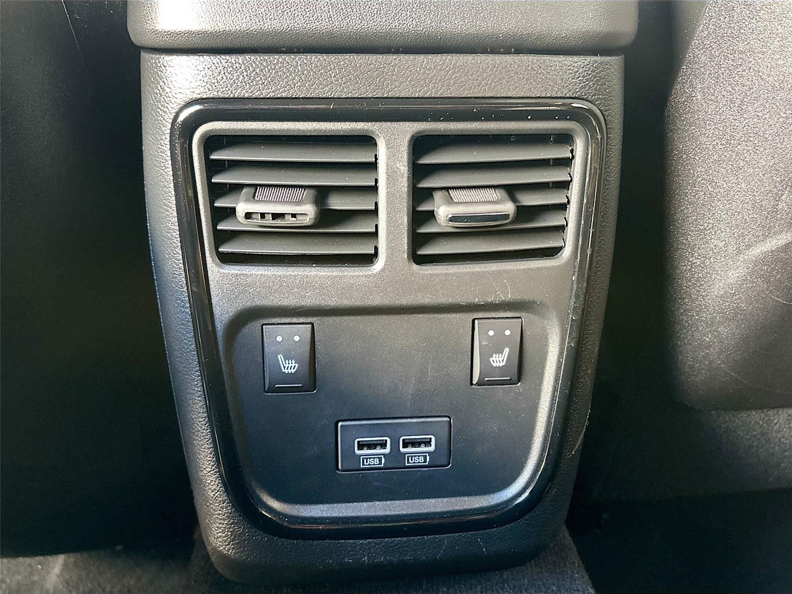 2023 Chrysler 300 300C