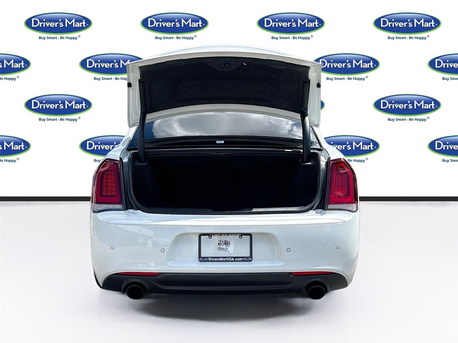 2023 Chrysler 300 300C