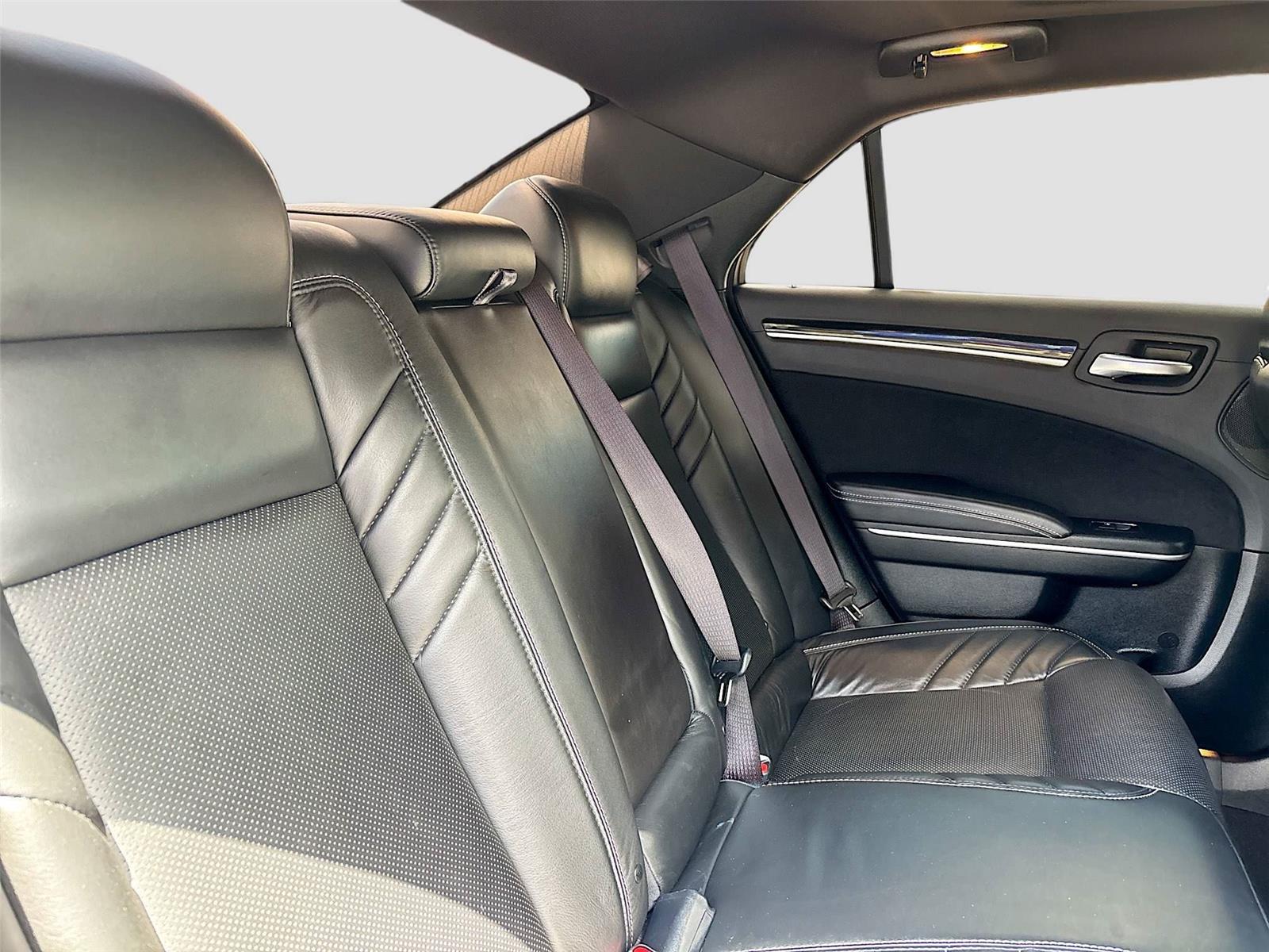2023 Chrysler 300 300C