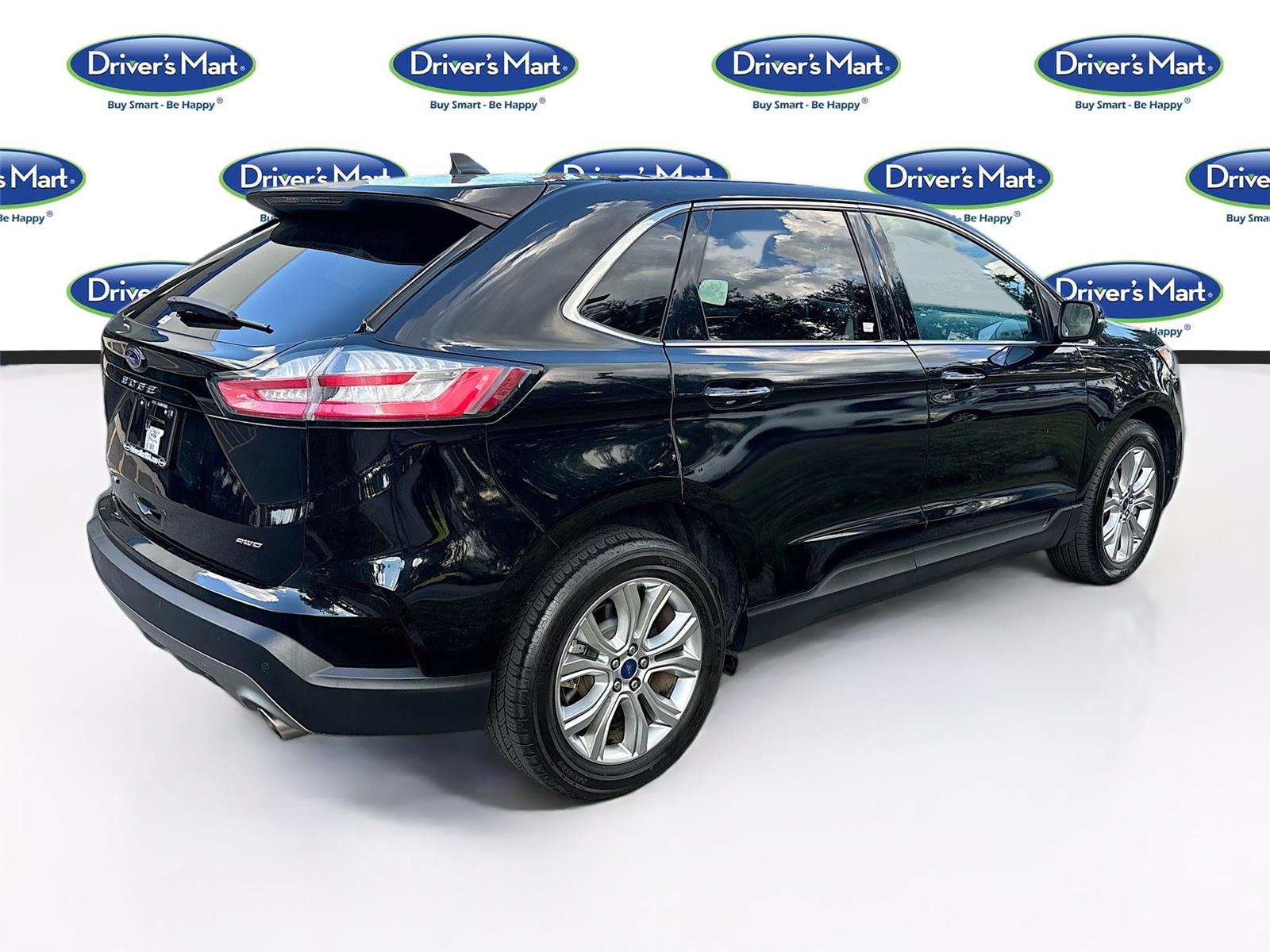 2022 Ford Edge Titanium