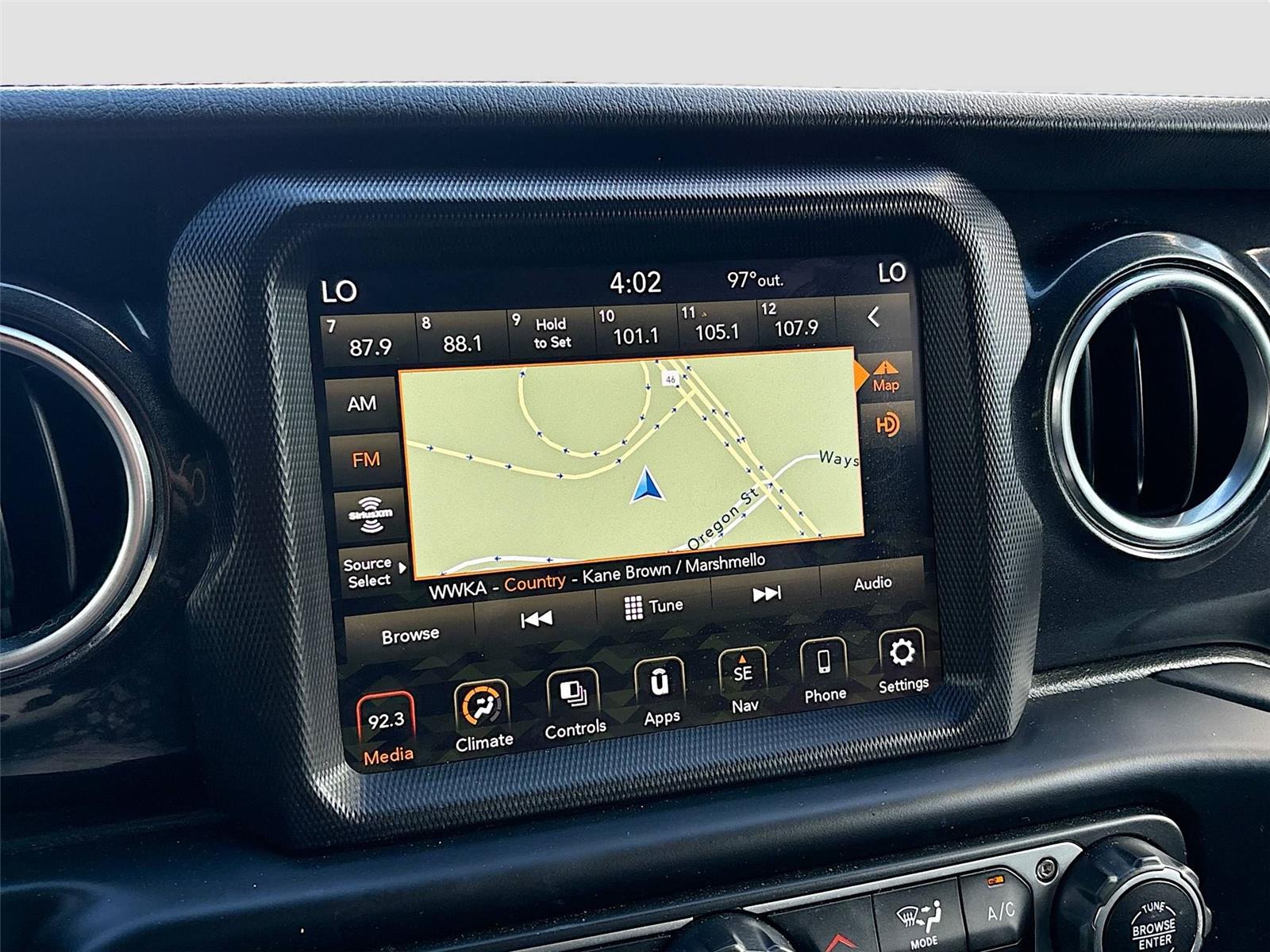 2020 Jeep Wrangler Unlimited Sahara Altitude