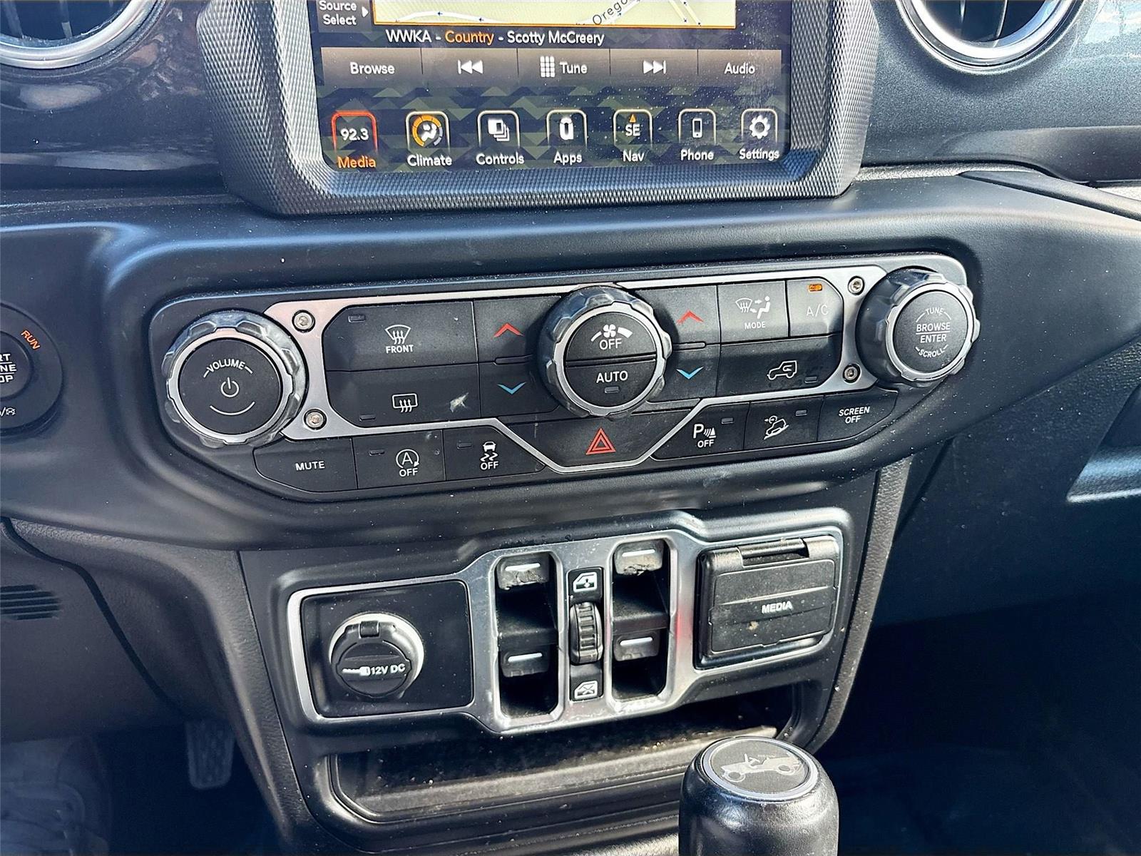 2020 Jeep Wrangler Unlimited Sahara Altitude