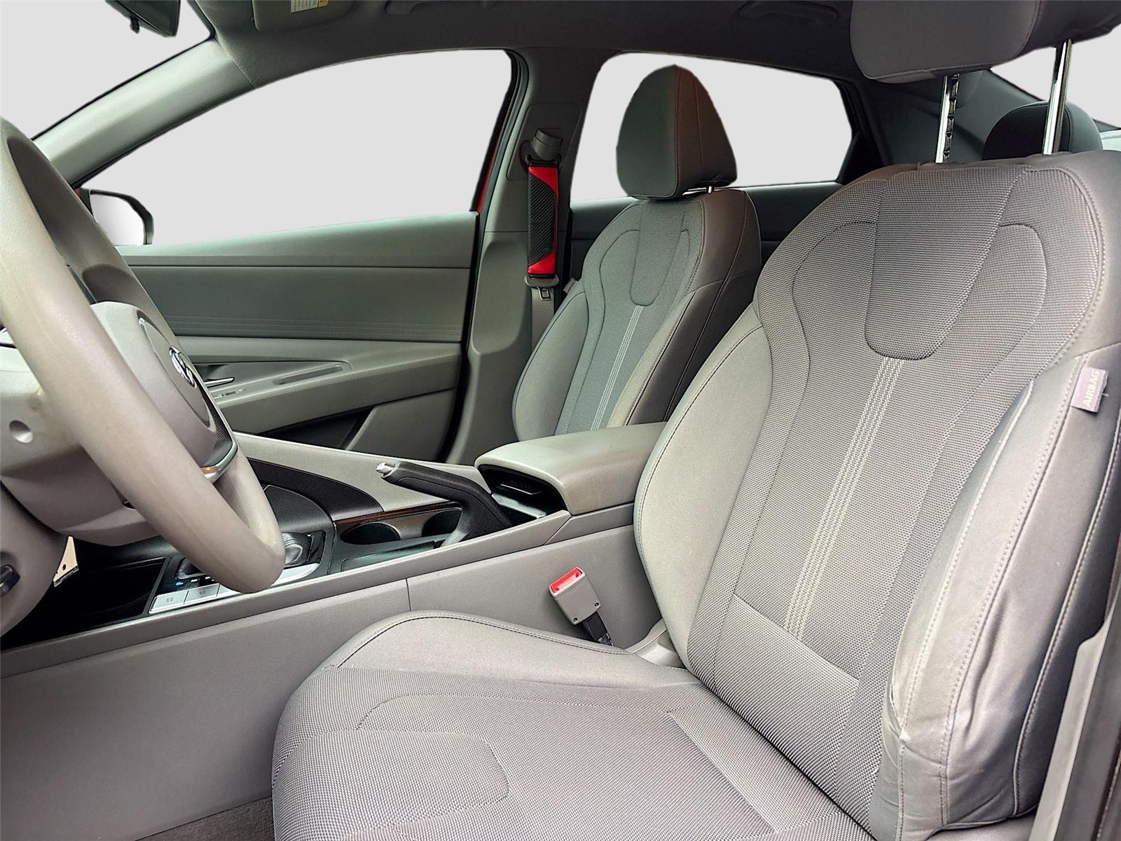 2021 Hyundai Elantra SE