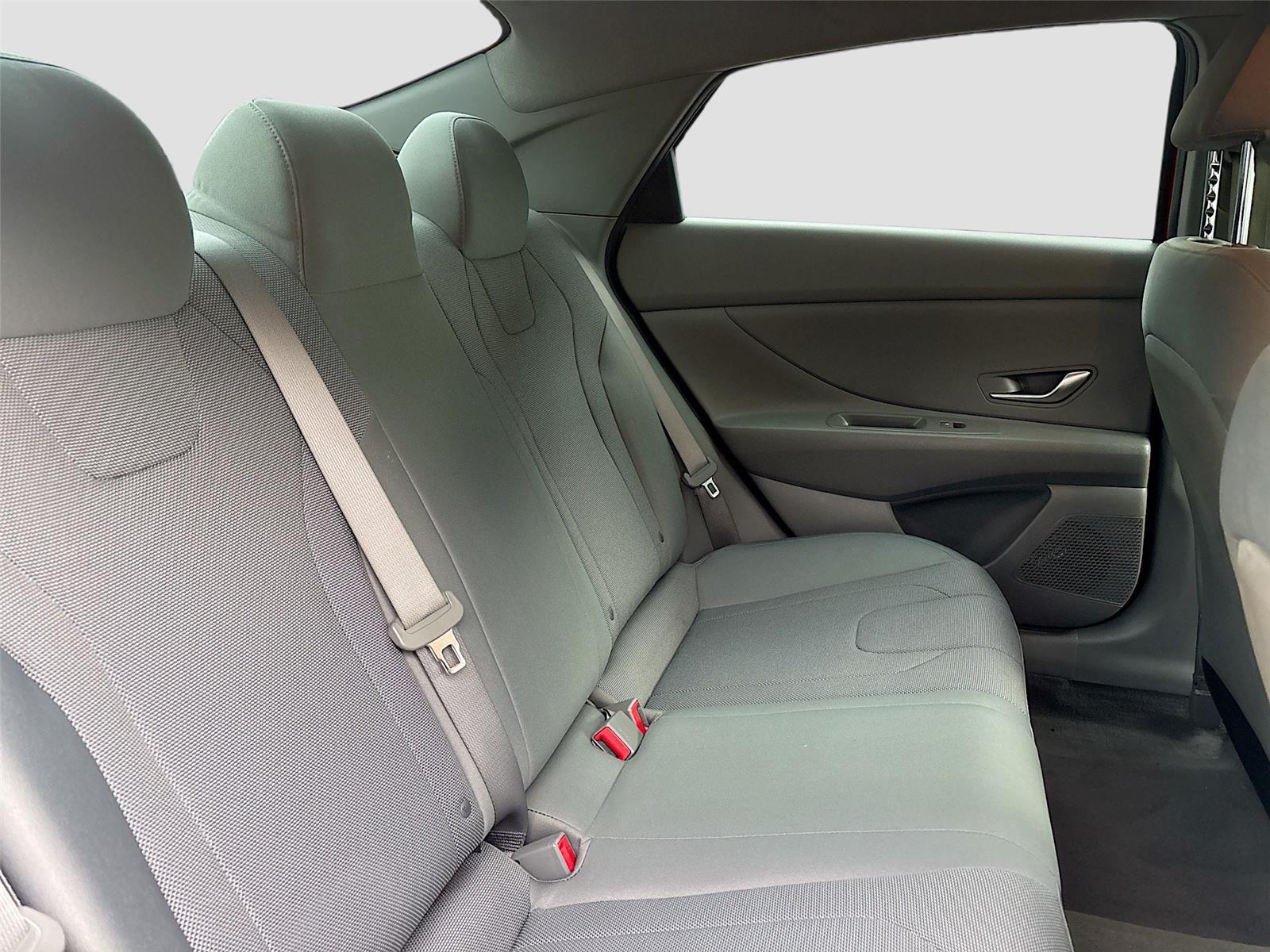 2021 Hyundai Elantra SE