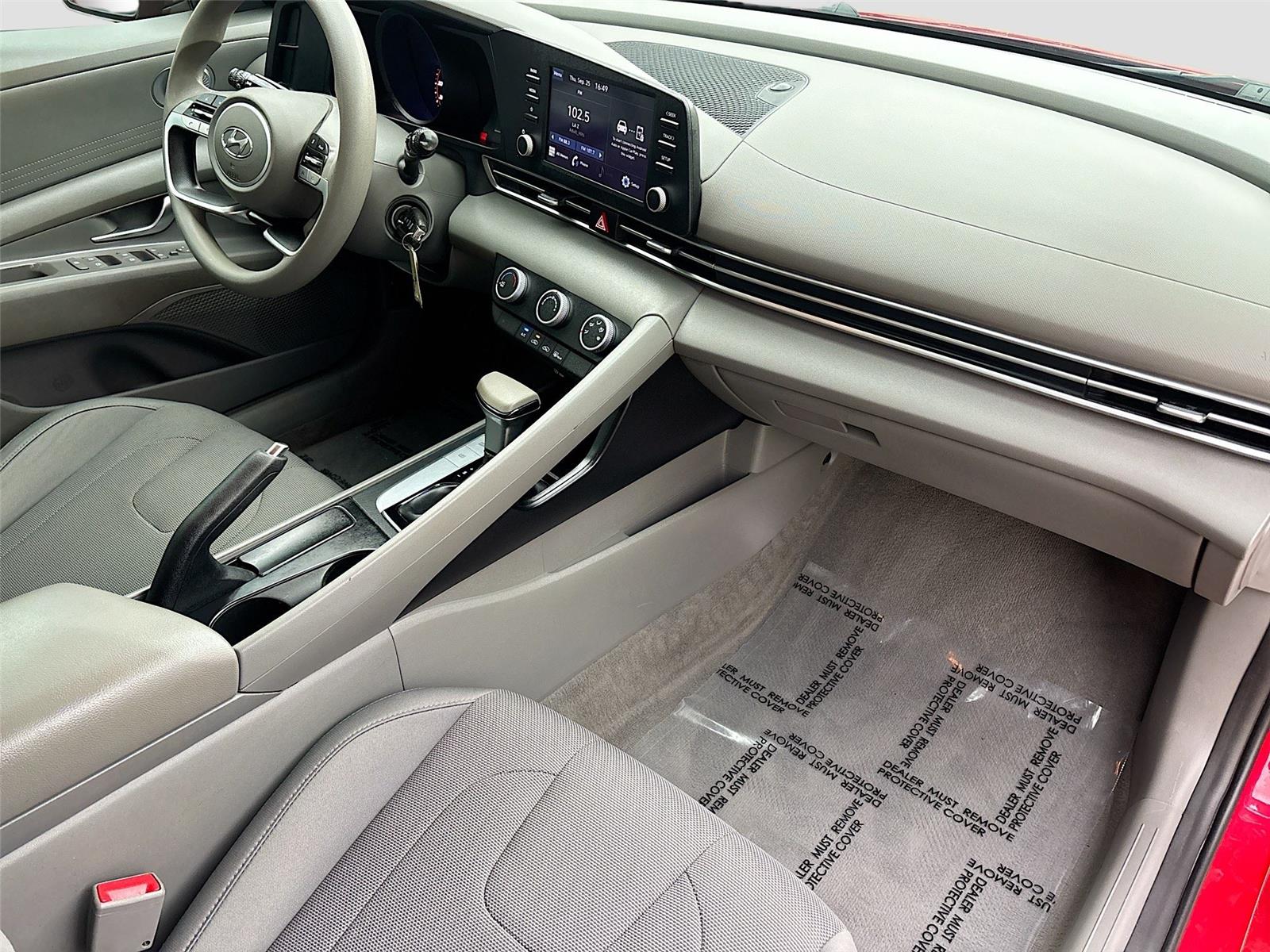 2021 Hyundai Elantra SE