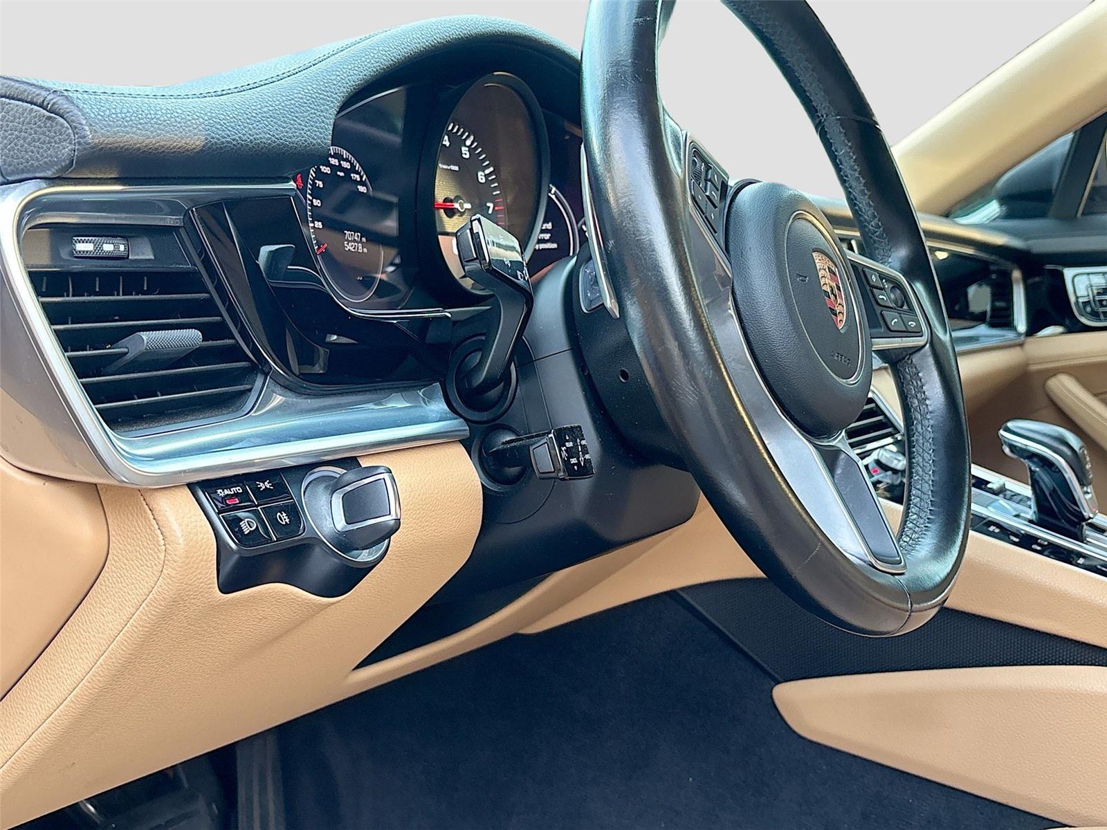 2018 Porsche Panamera