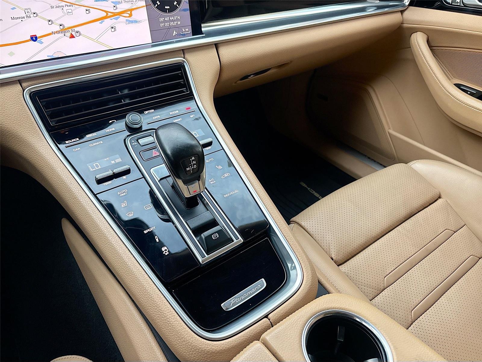 2018 Porsche Panamera
