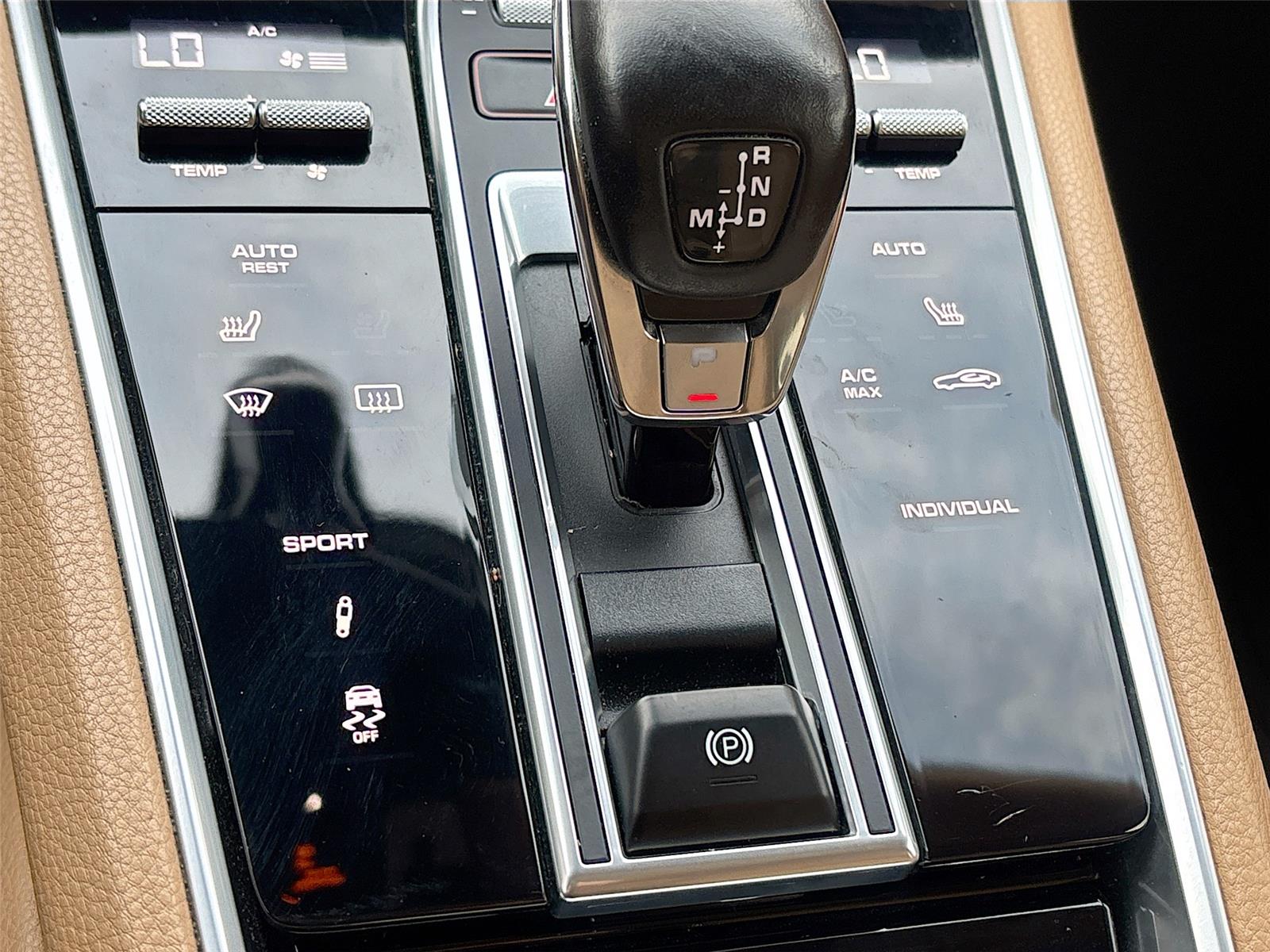 2018 Porsche Panamera