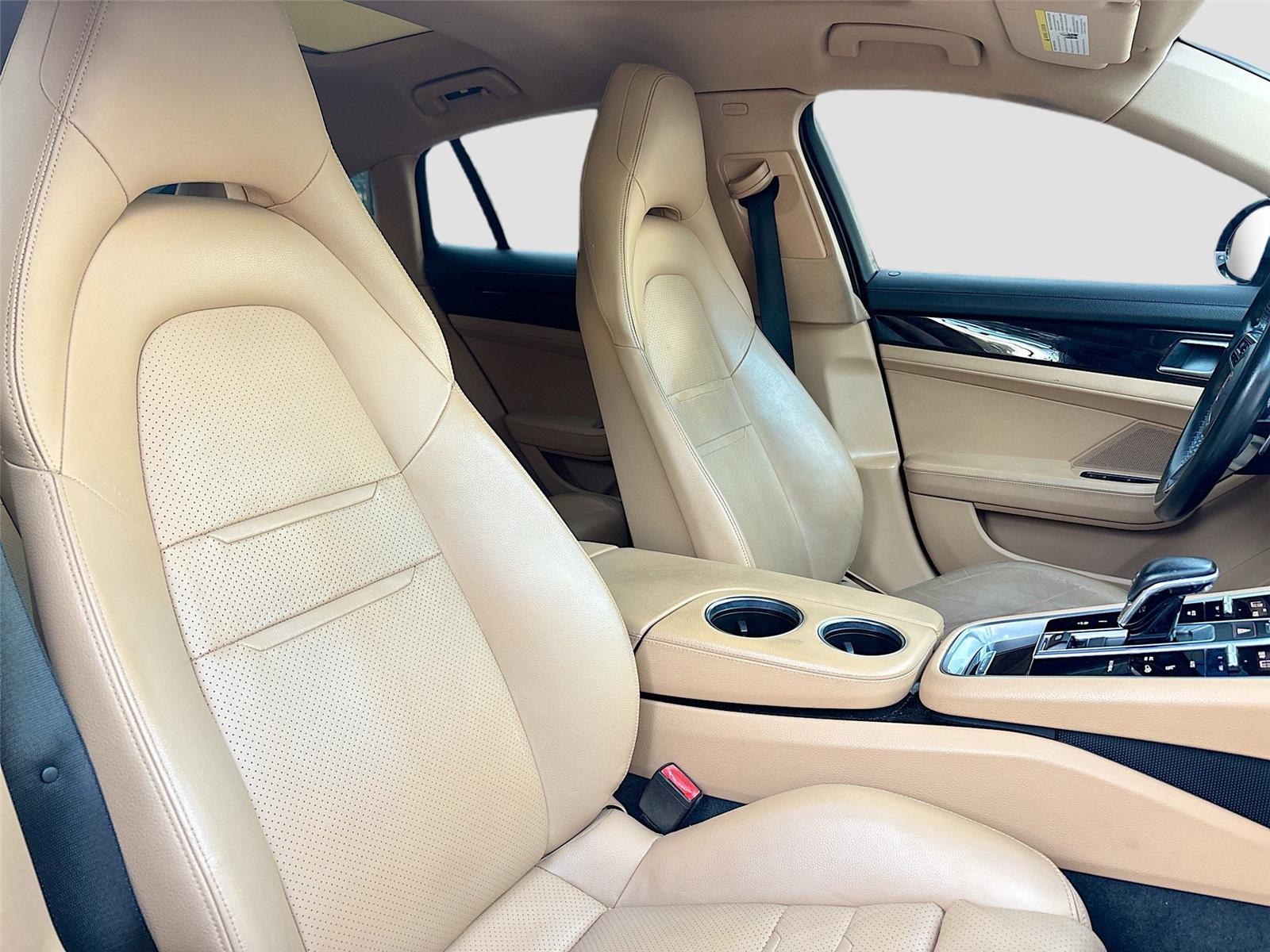 2018 Porsche Panamera