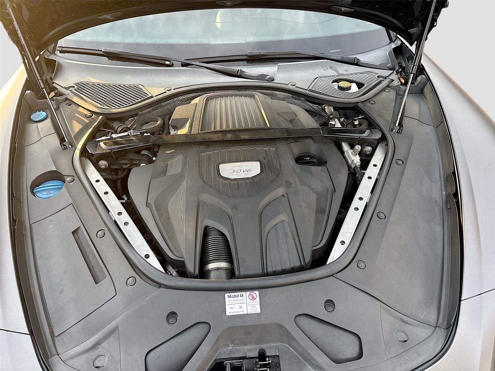 2018 Porsche Panamera