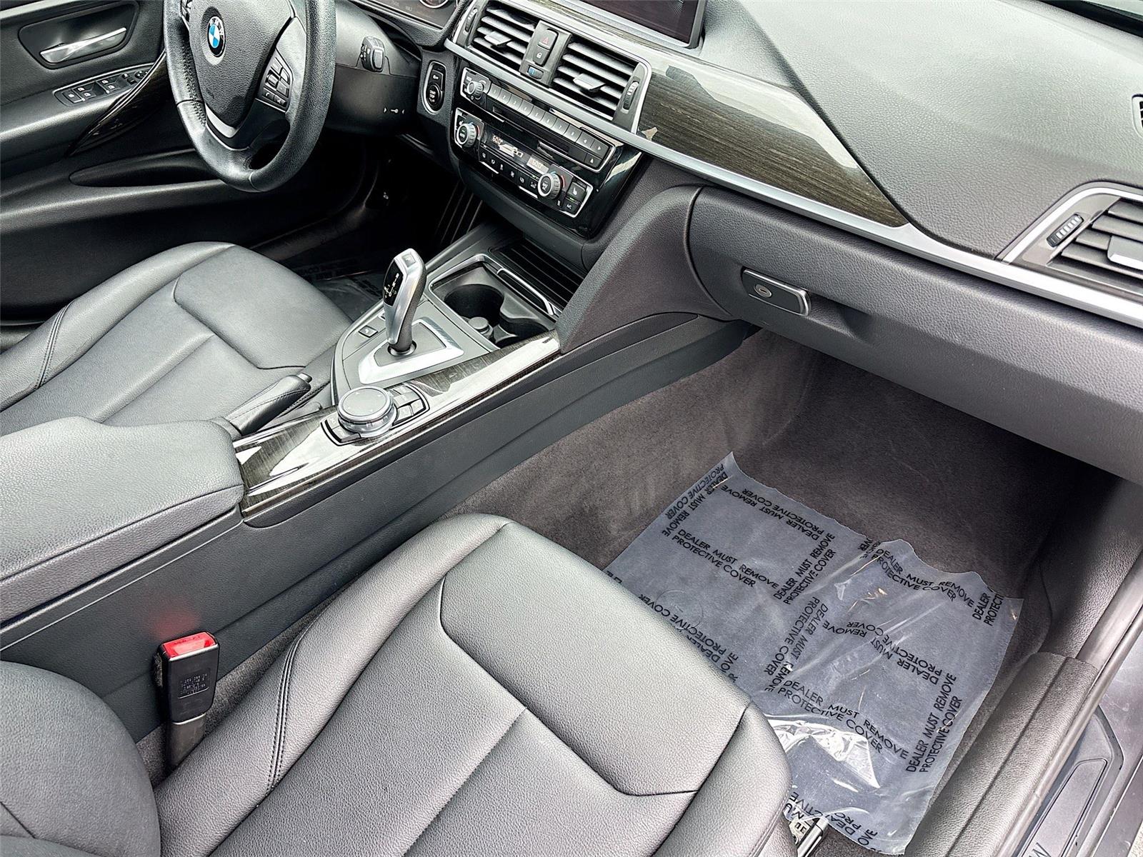 2016 Bmw 320i xDrive SA photo 22