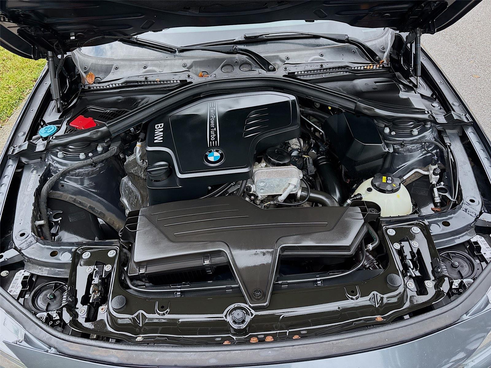 2016 Bmw 320i xDrive SA photo 23