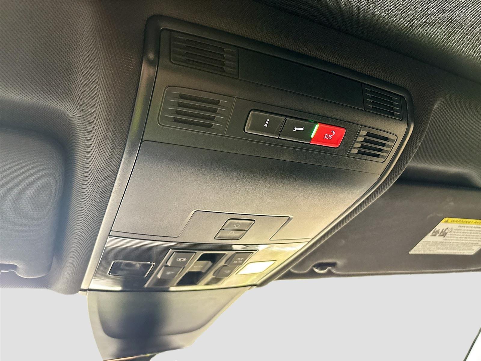 2022 Volkswagen Tiguan SEL R-Line