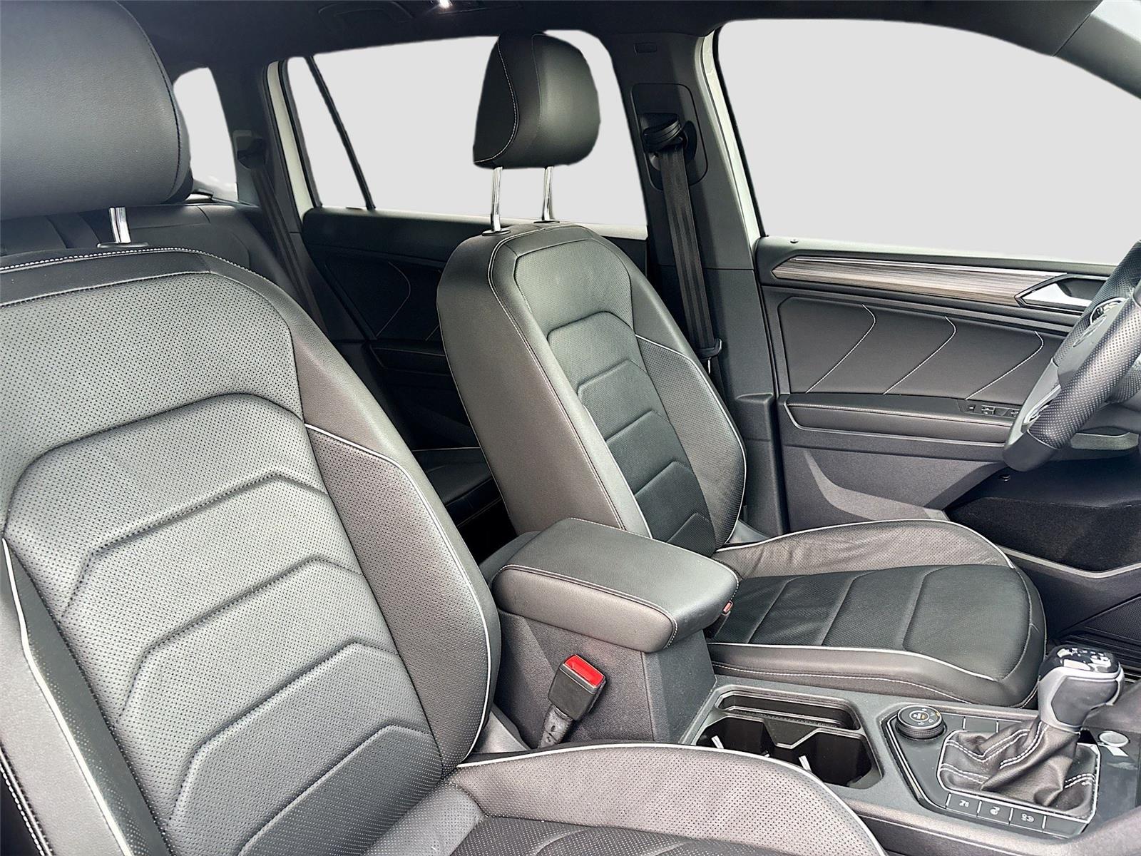 2022 Volkswagen Tiguan SEL R-Line