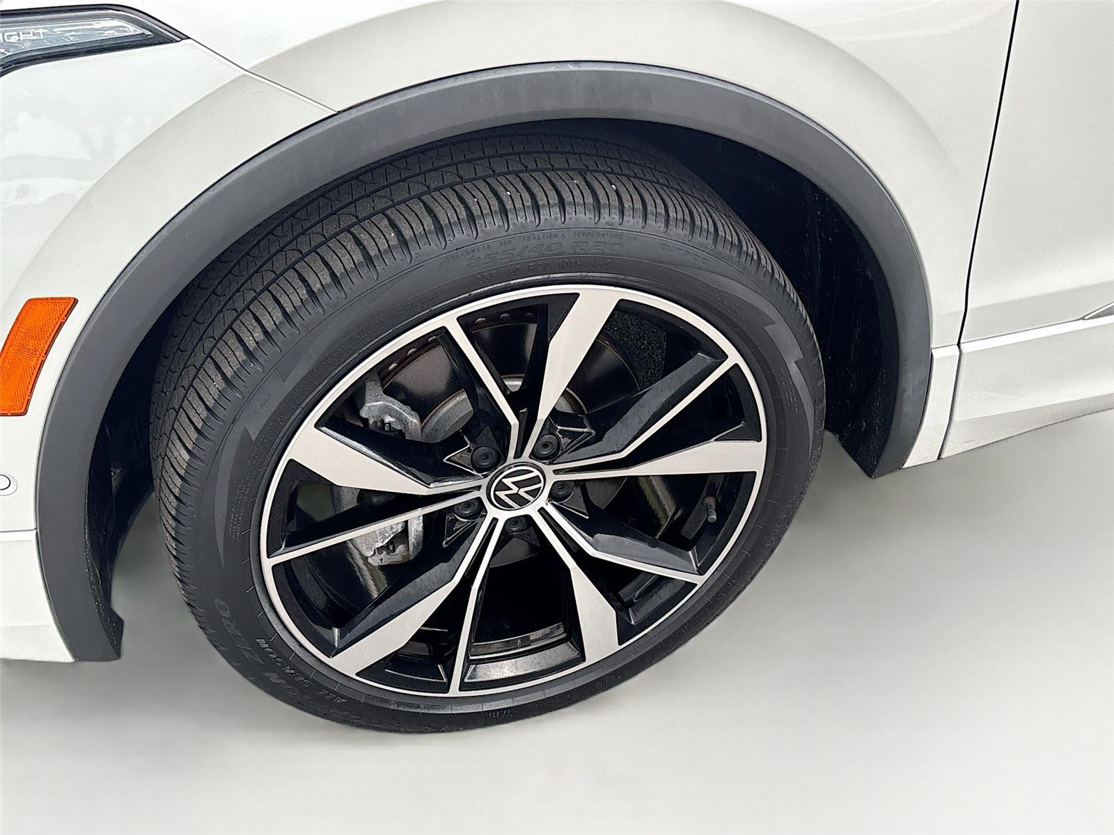2022 Volkswagen Tiguan SEL R-Line