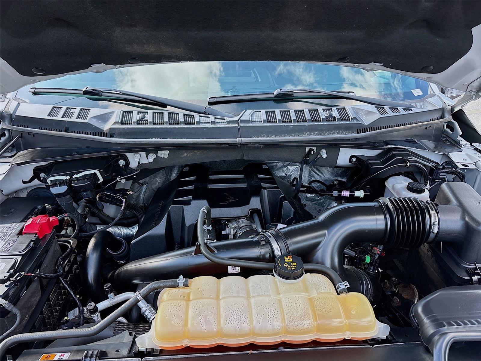 2017 Ford F-150 XLT photo 16