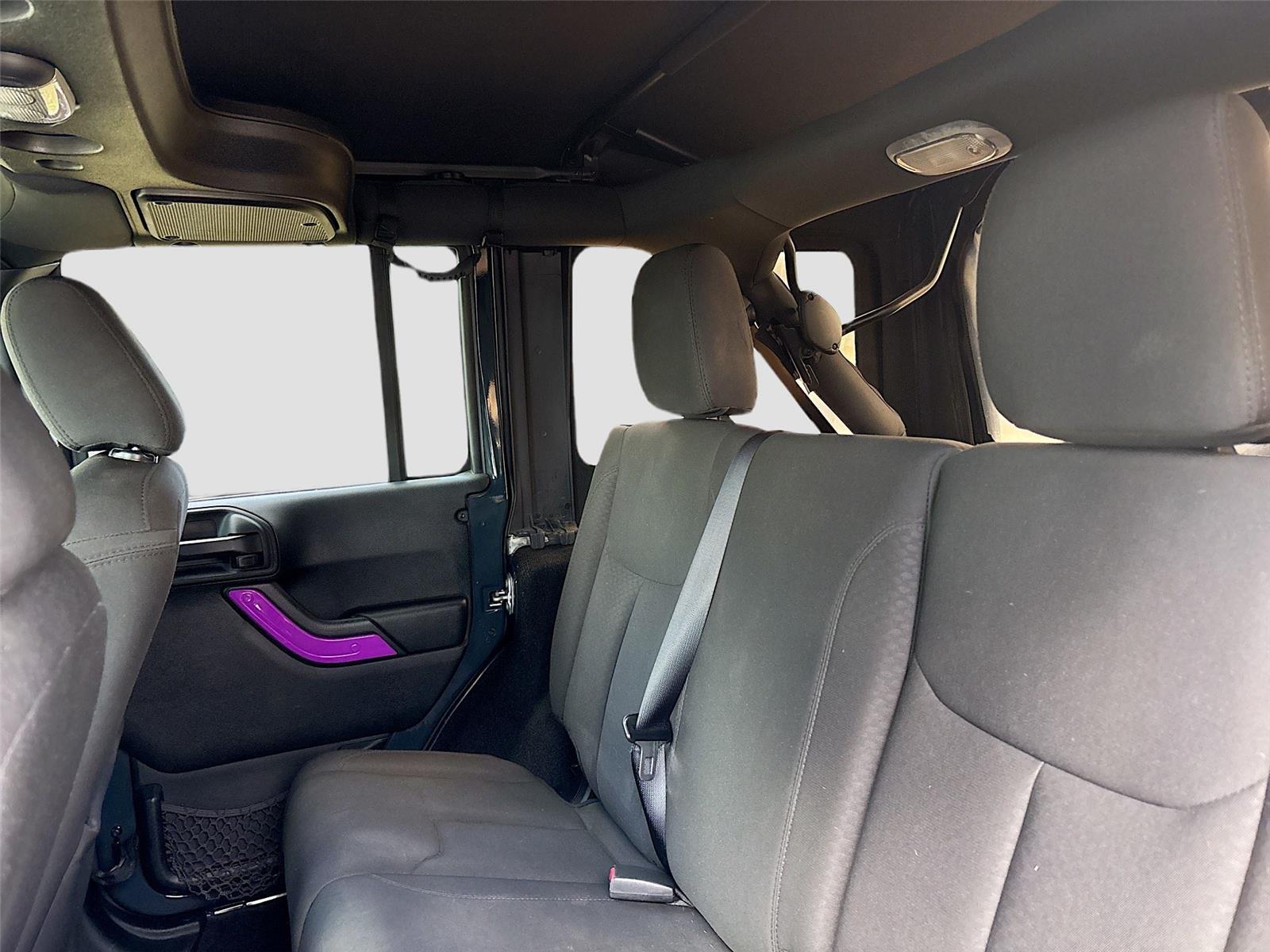 2016 Jeep Wrangler Unlimited Sport photo 16