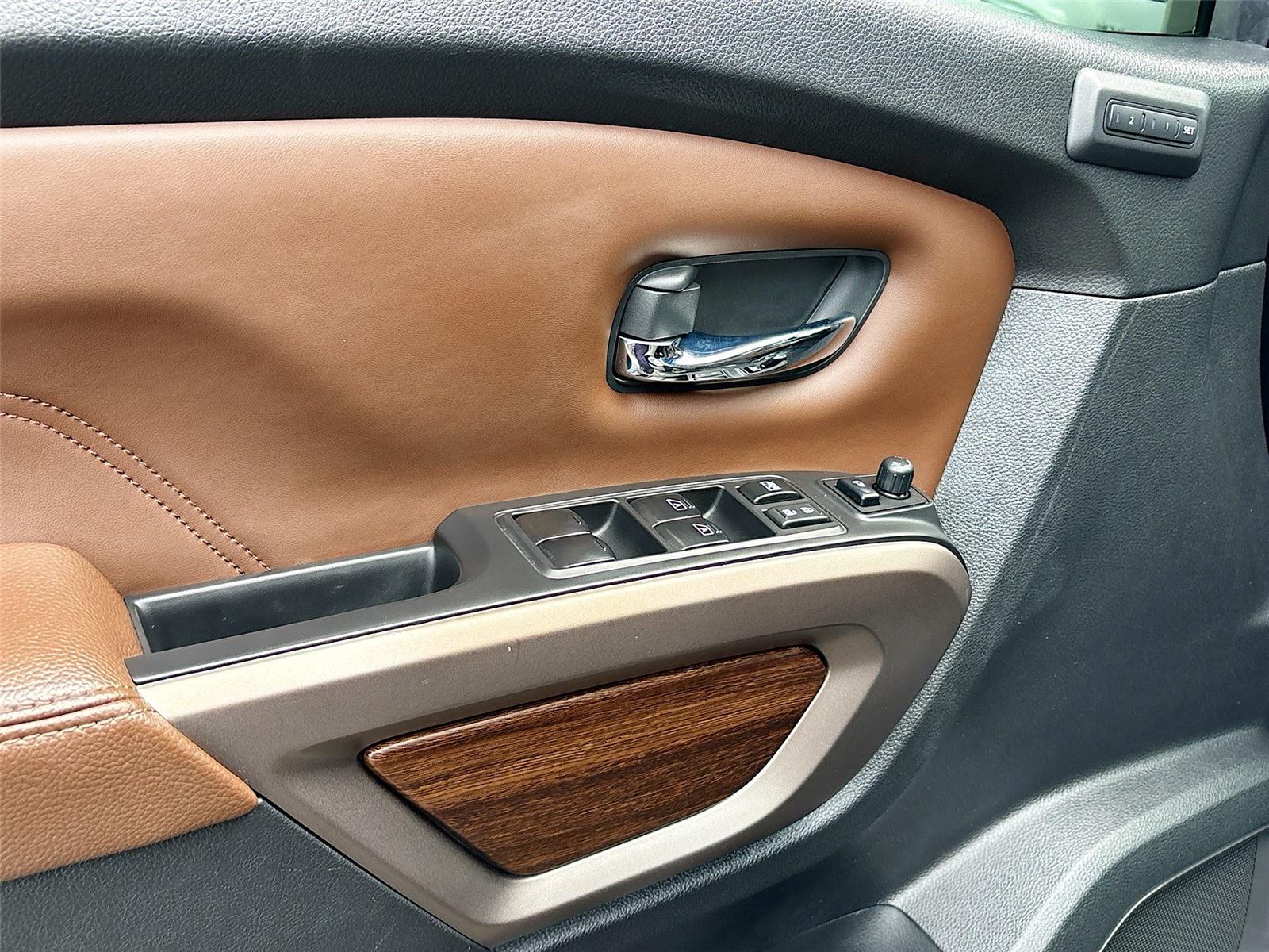 2023 Nissan Titan Platinum Reserve