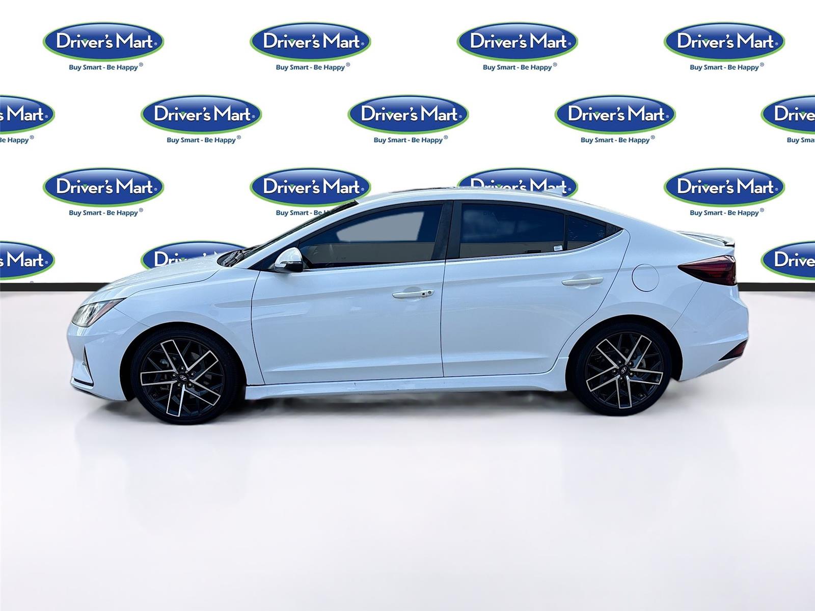 2020 Hyundai Elantra Sport photo 4