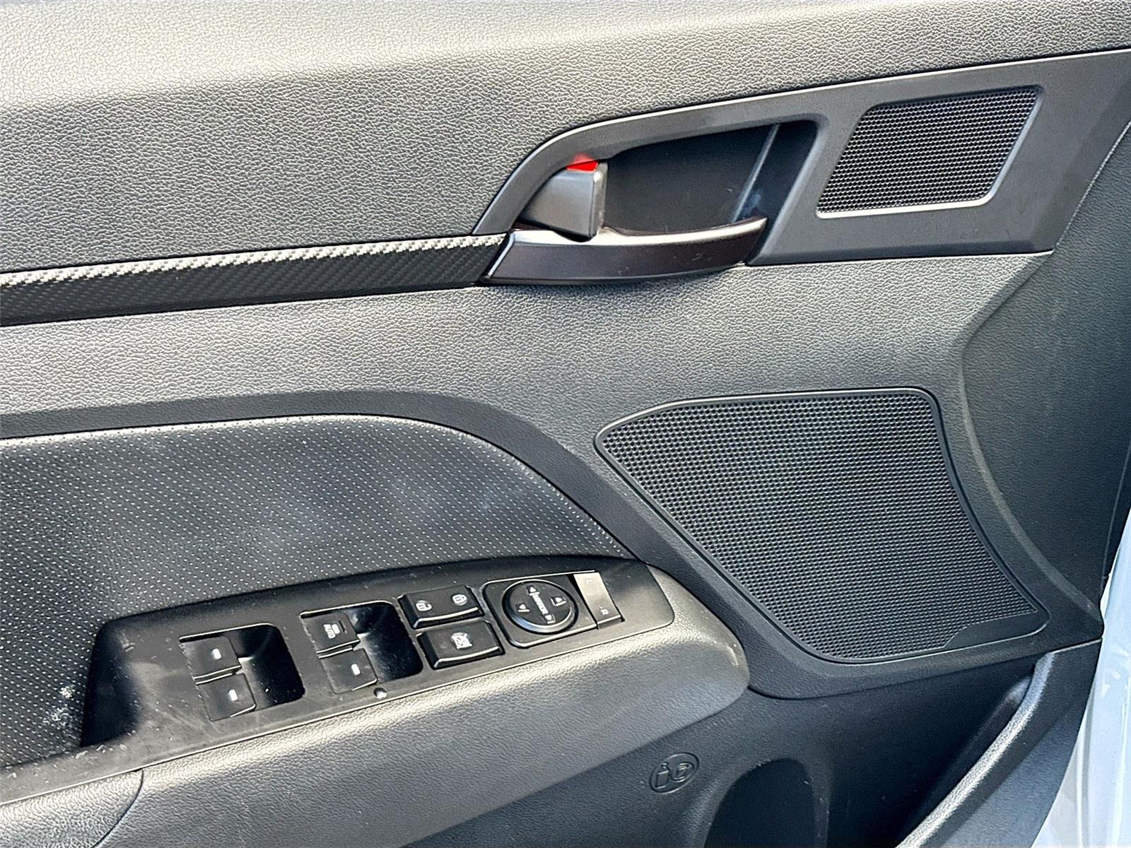 2020 Hyundai Elantra Sport