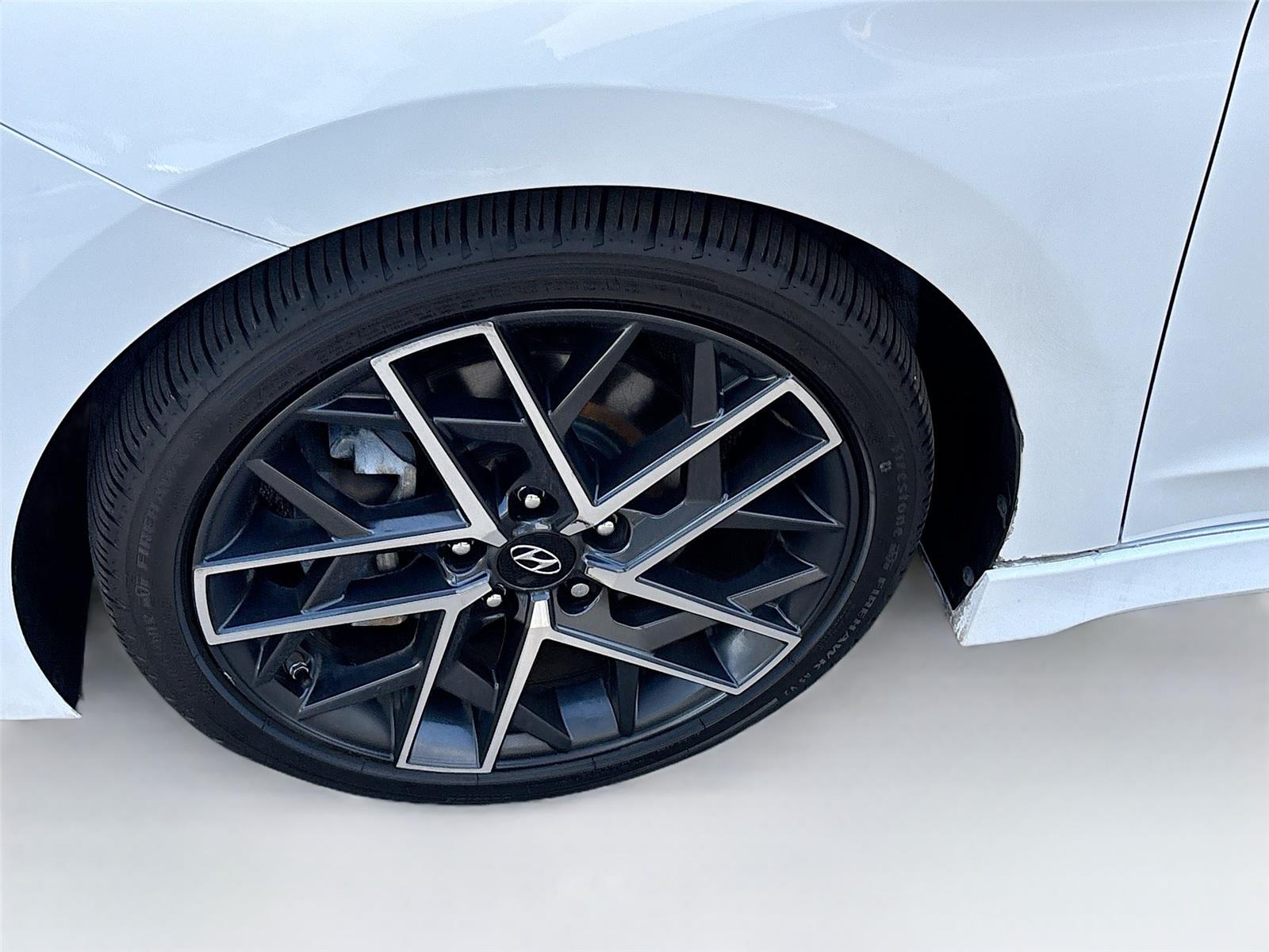 2020 Hyundai Elantra Sport