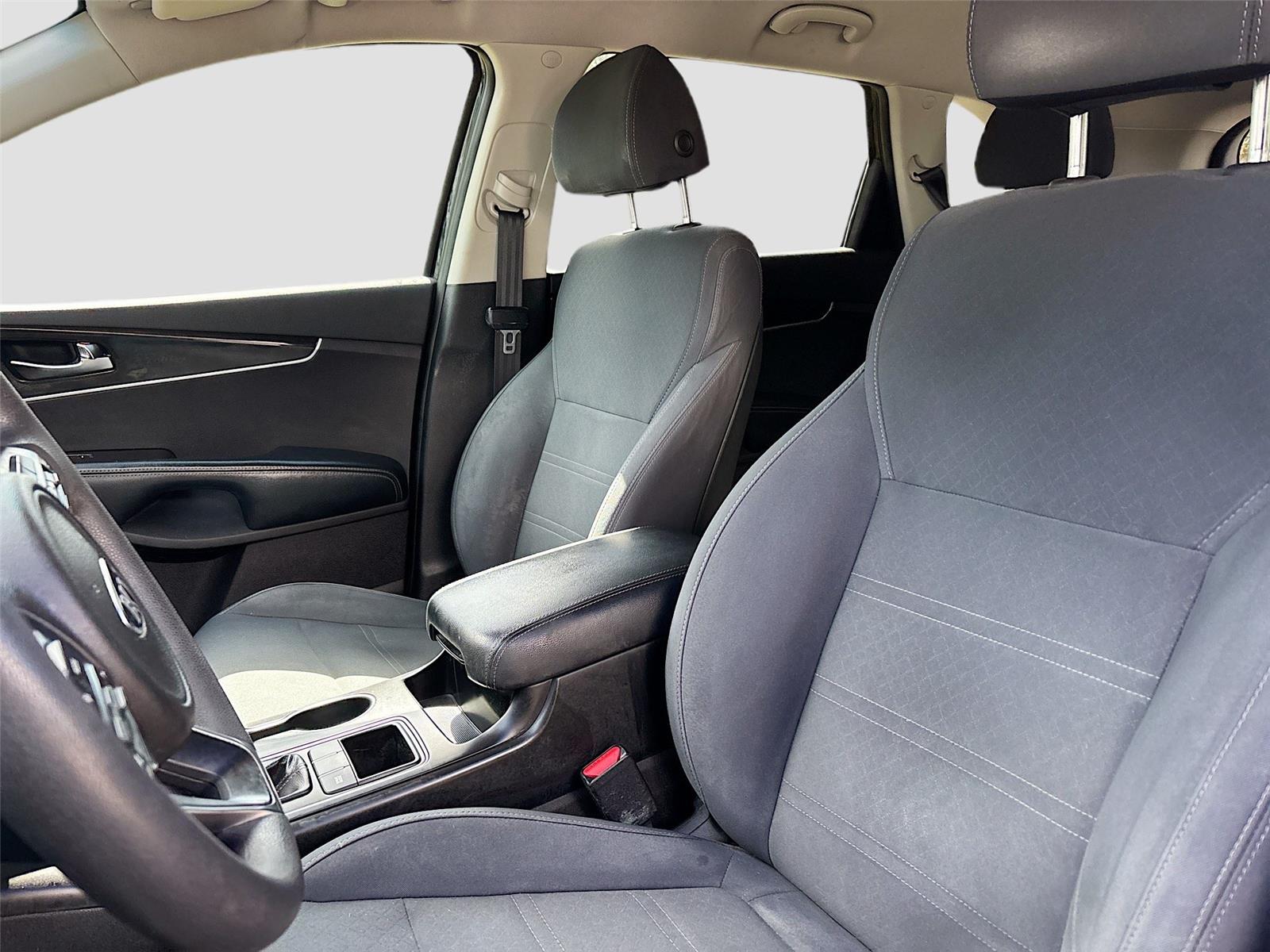 2018 Kia Sorento L