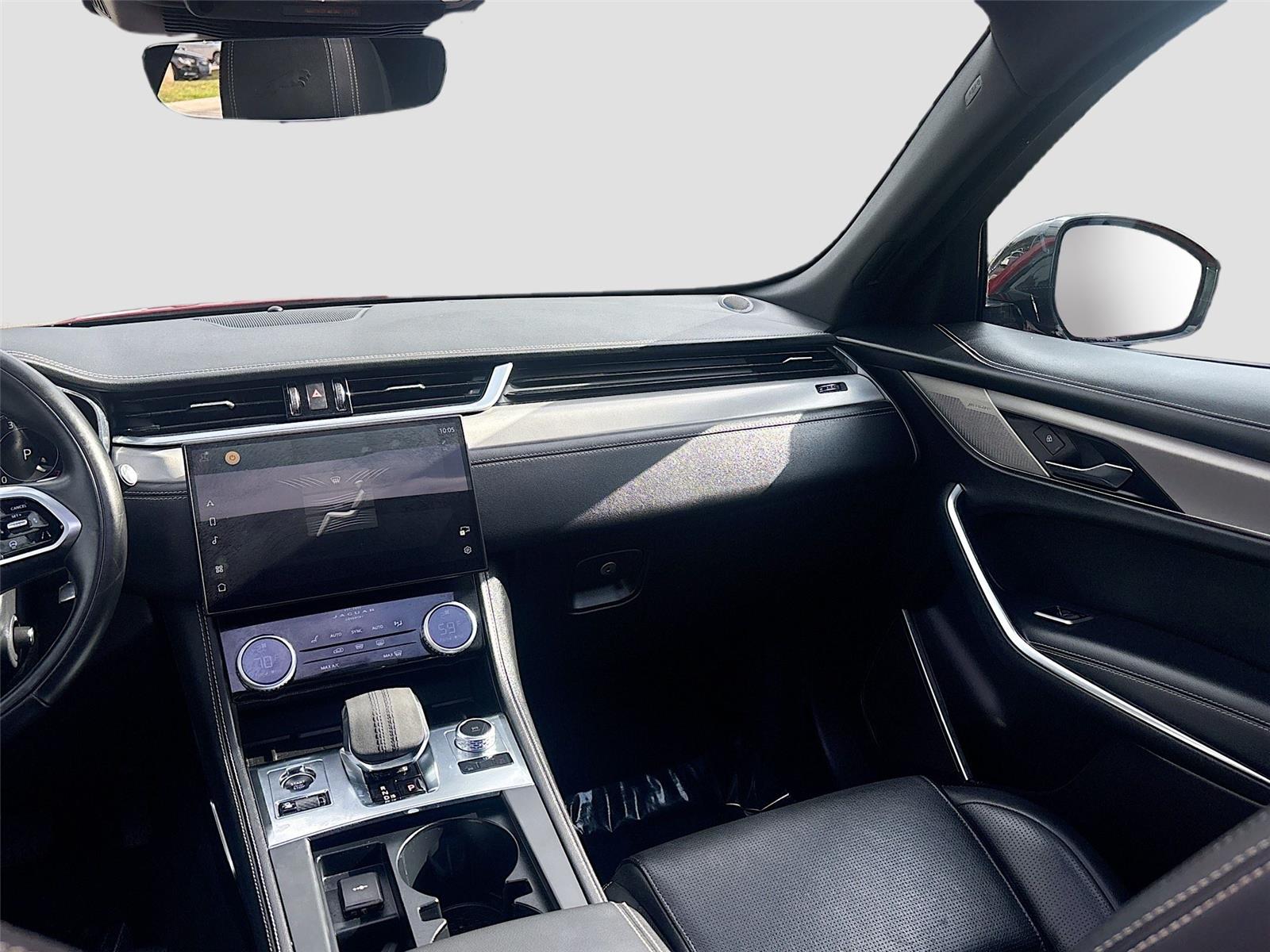 2024 Jaguar F-PACE R-Dynamic S