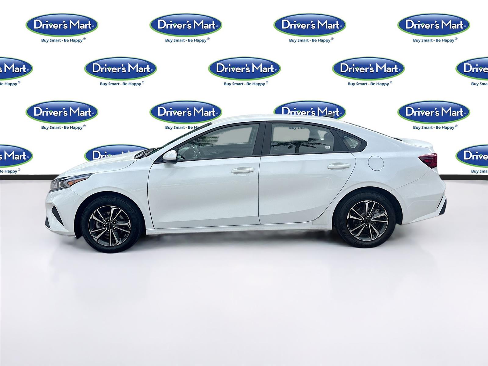 2024 Kia Forte LXS photo 4