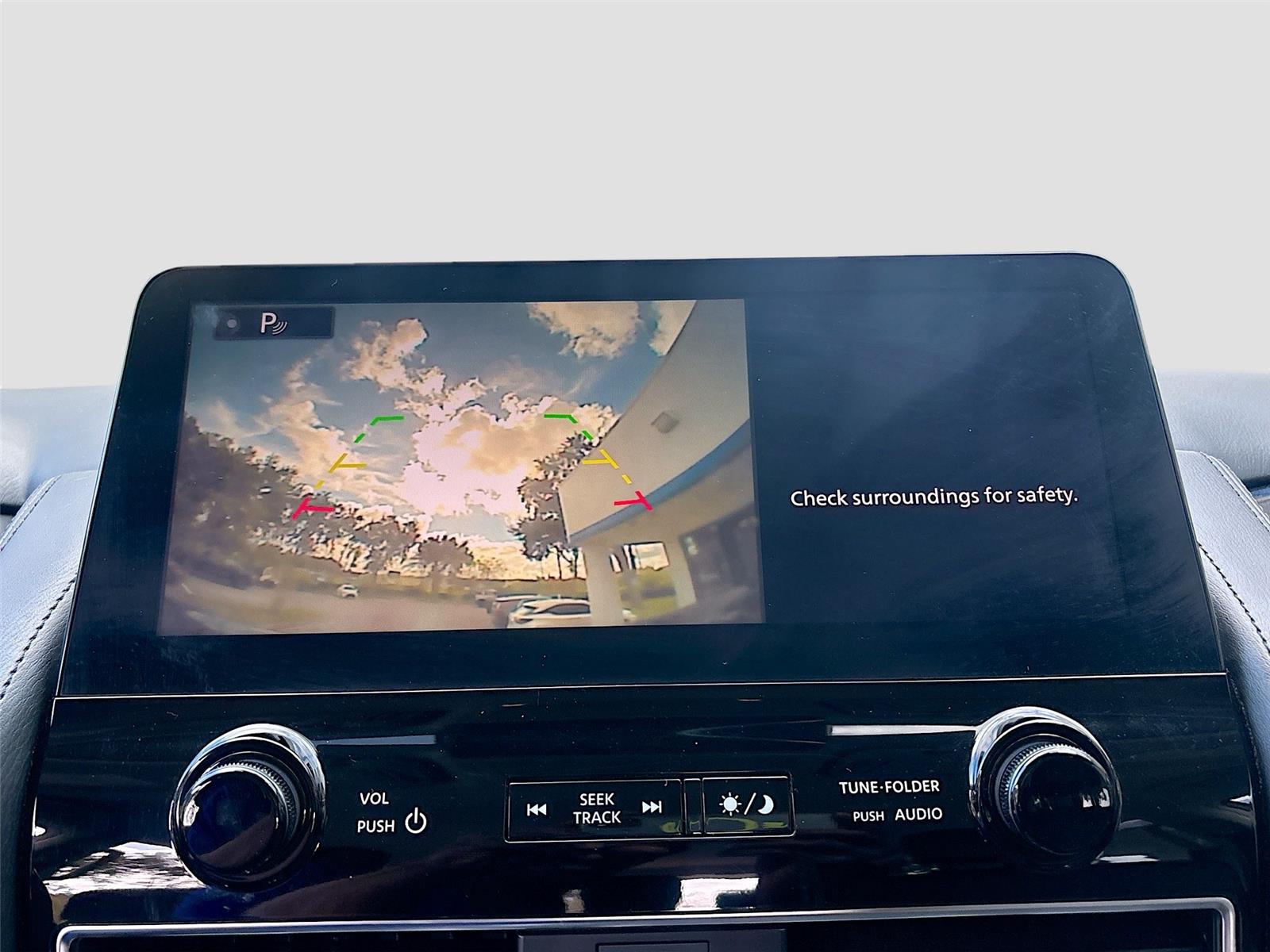 2023 Nissan Armada SV