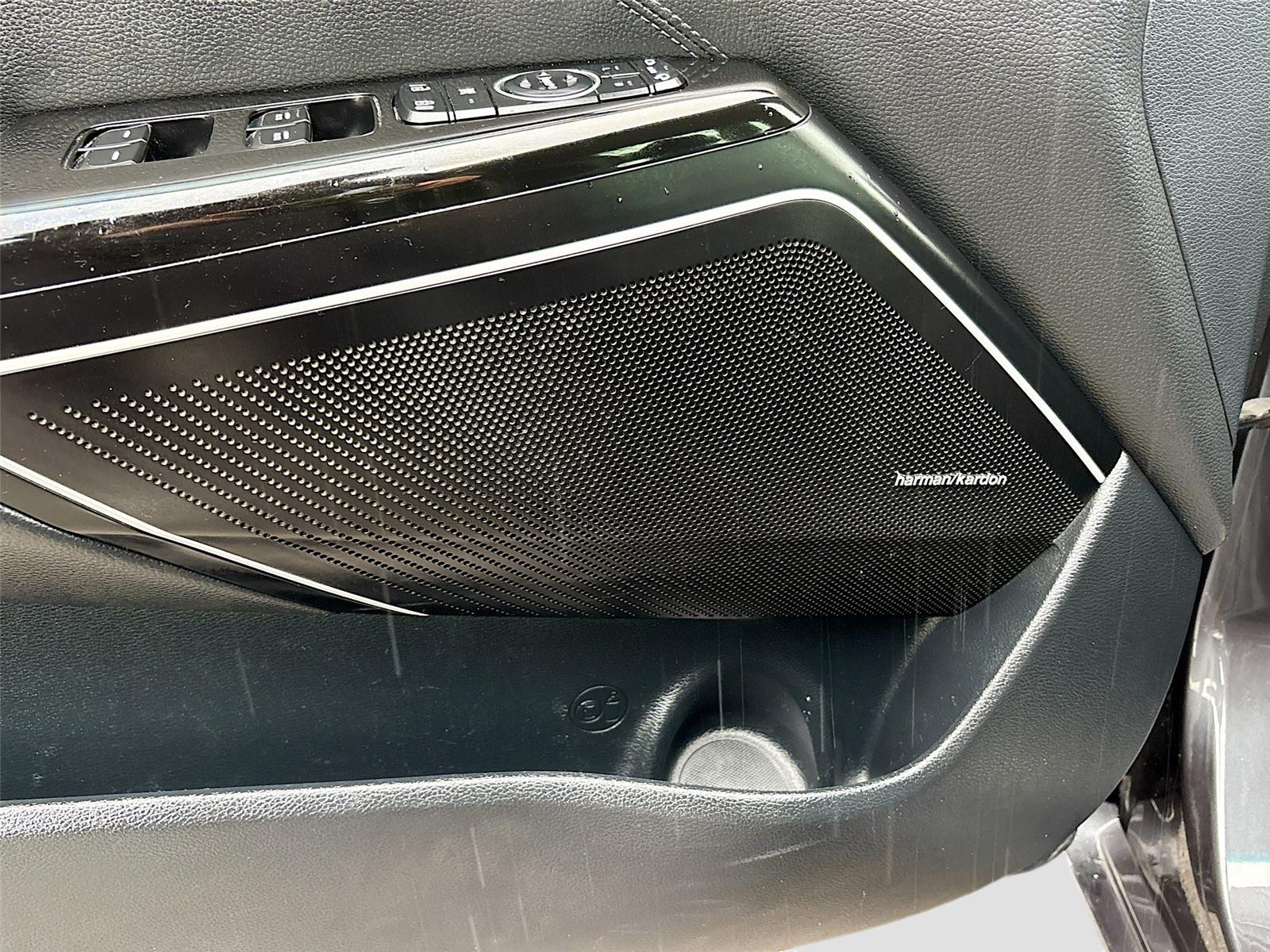 2017 Kia Cadenza Premium
