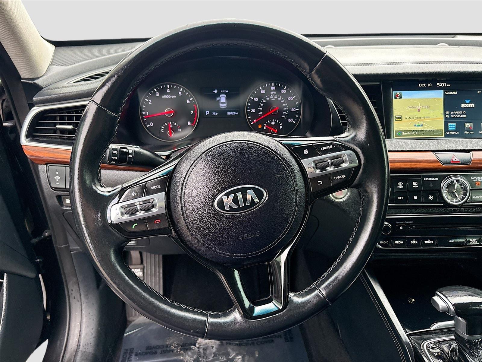2017 Kia Cadenza Premium