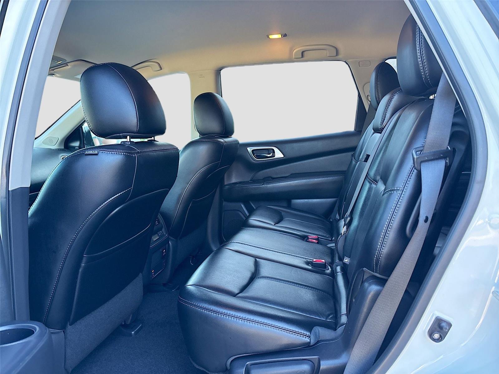 2015 Nissan Pathfinder SL