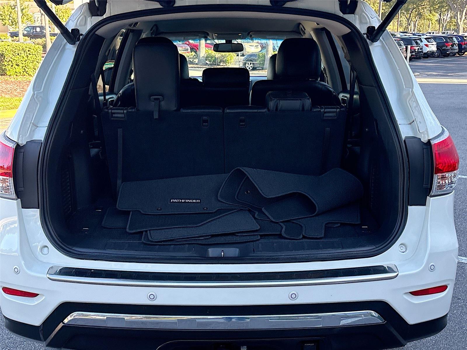 2015 Nissan Pathfinder SL