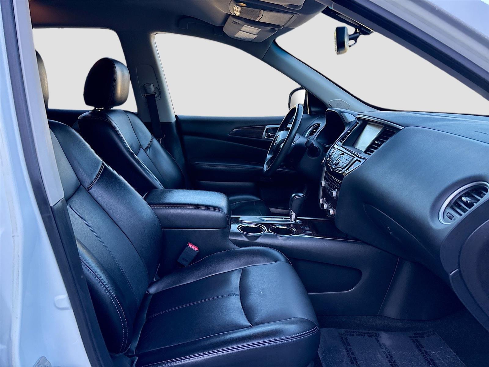 2015 Nissan Pathfinder SL
