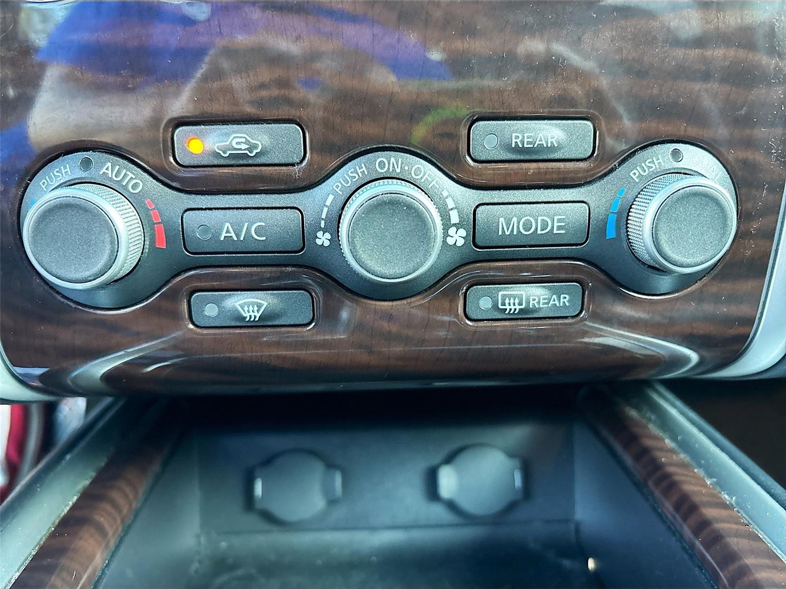2015 Nissan Pathfinder SL