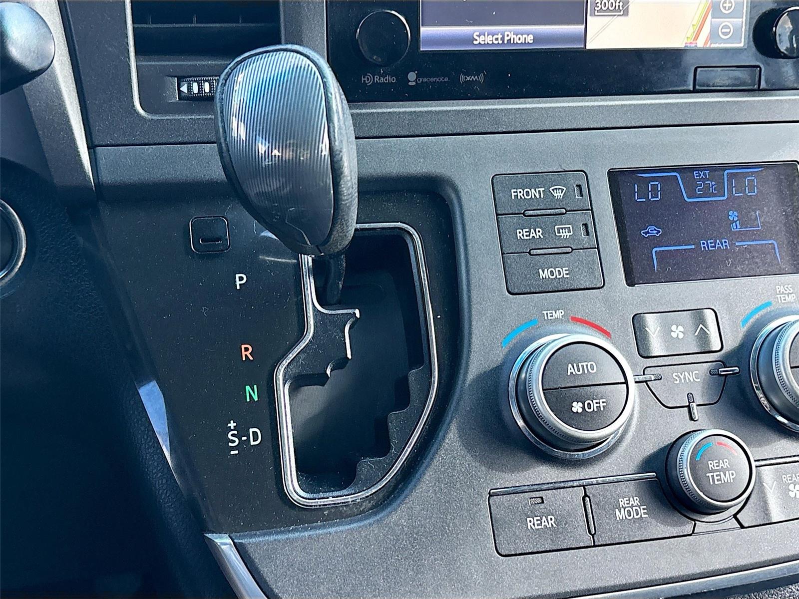2016 Toyota Sienna SE Premium