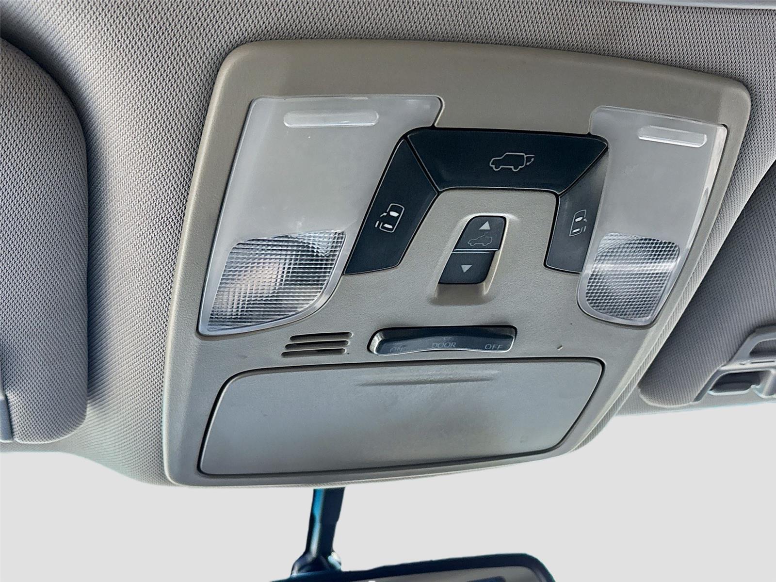 2016 Toyota Sienna SE Premium
