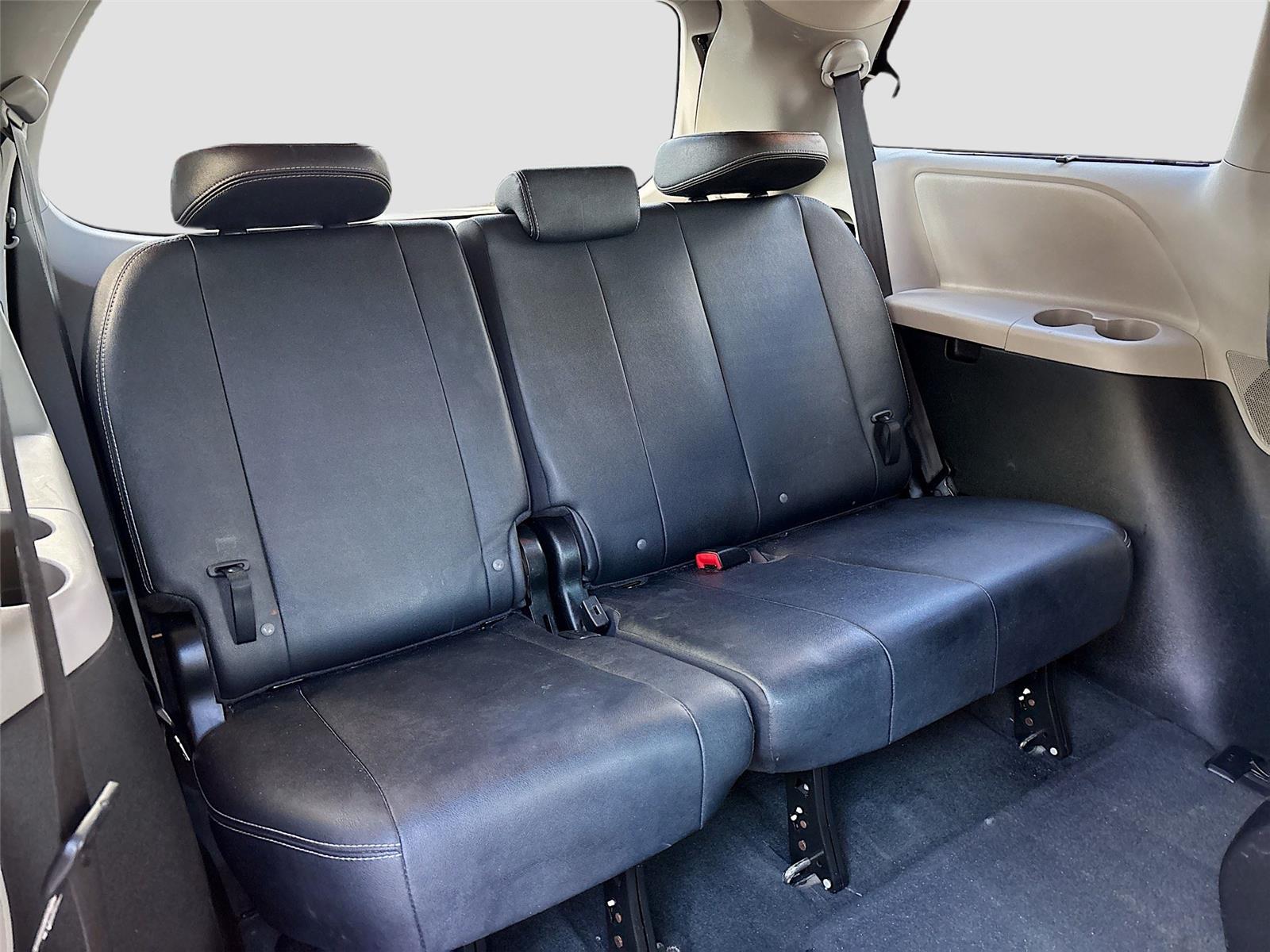 2016 Toyota Sienna SE Premium