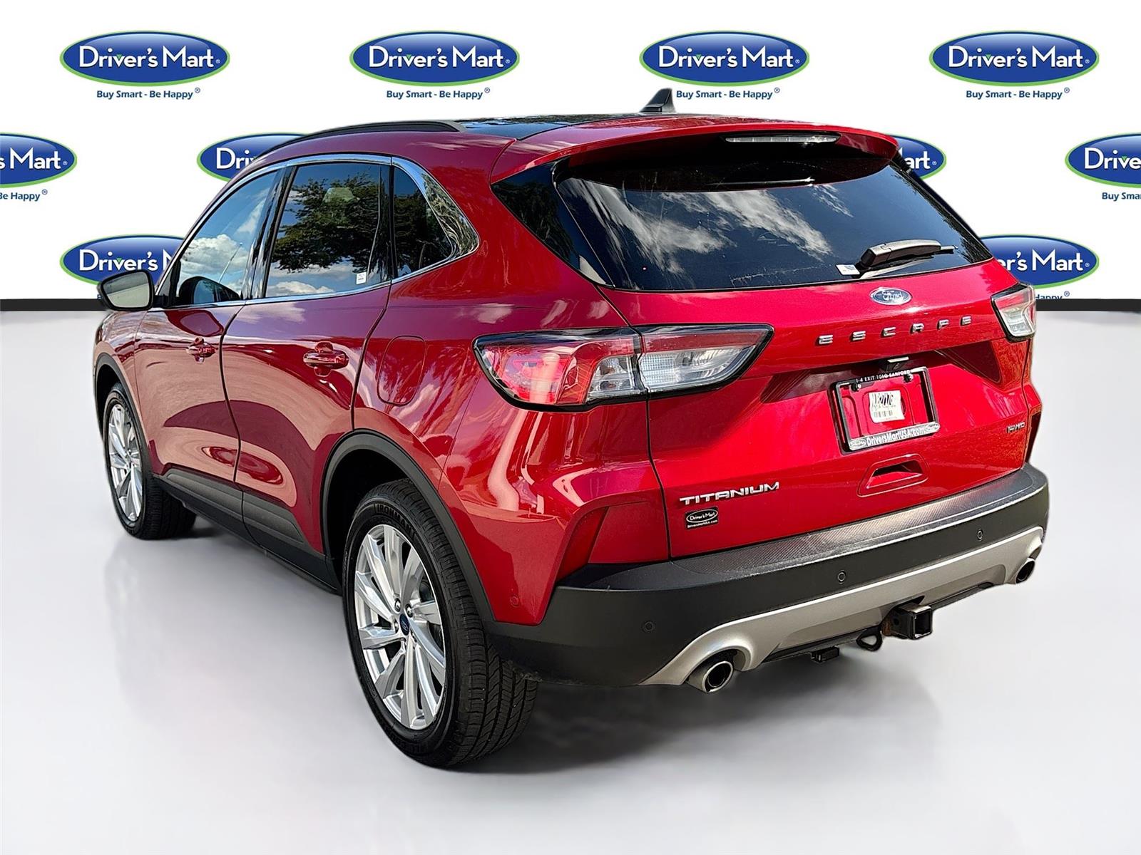 2022 Ford Escape Titanium photo 3