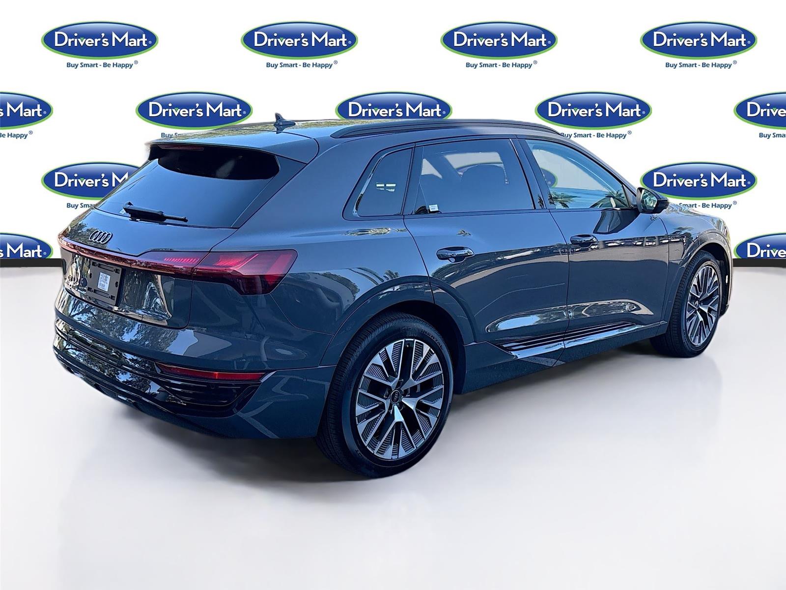 2024 Audi Q8 e-tron Prestige