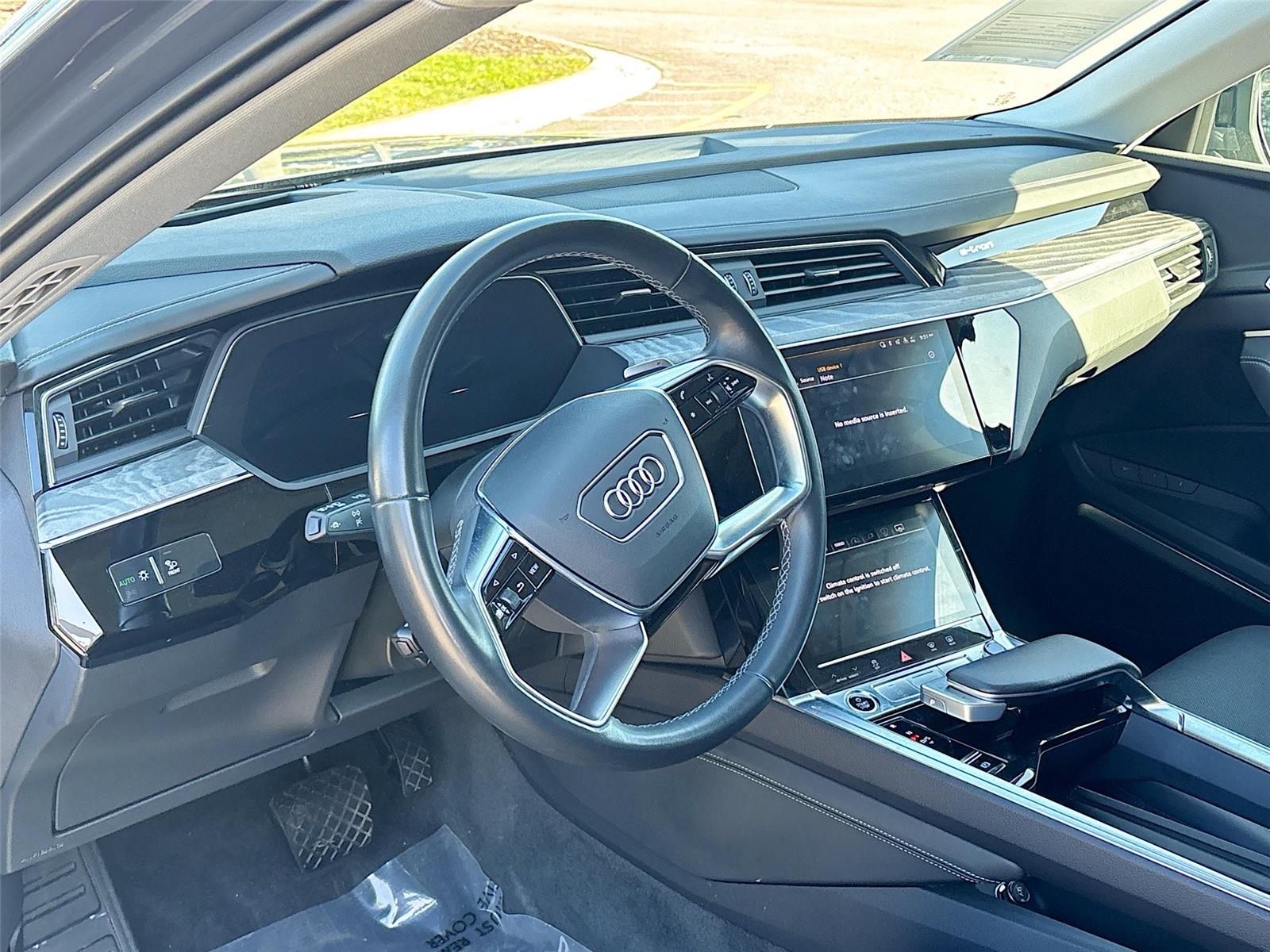 2024 Audi Q8 e-tron Prestige