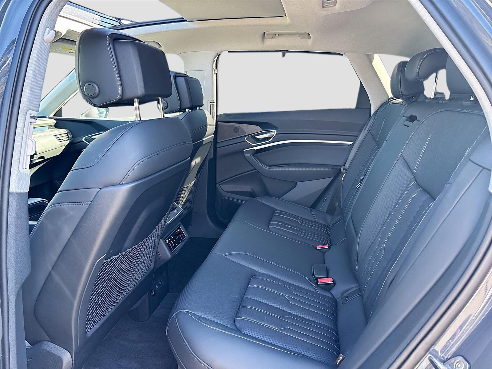 2024 Audi Q8 e-tron Prestige