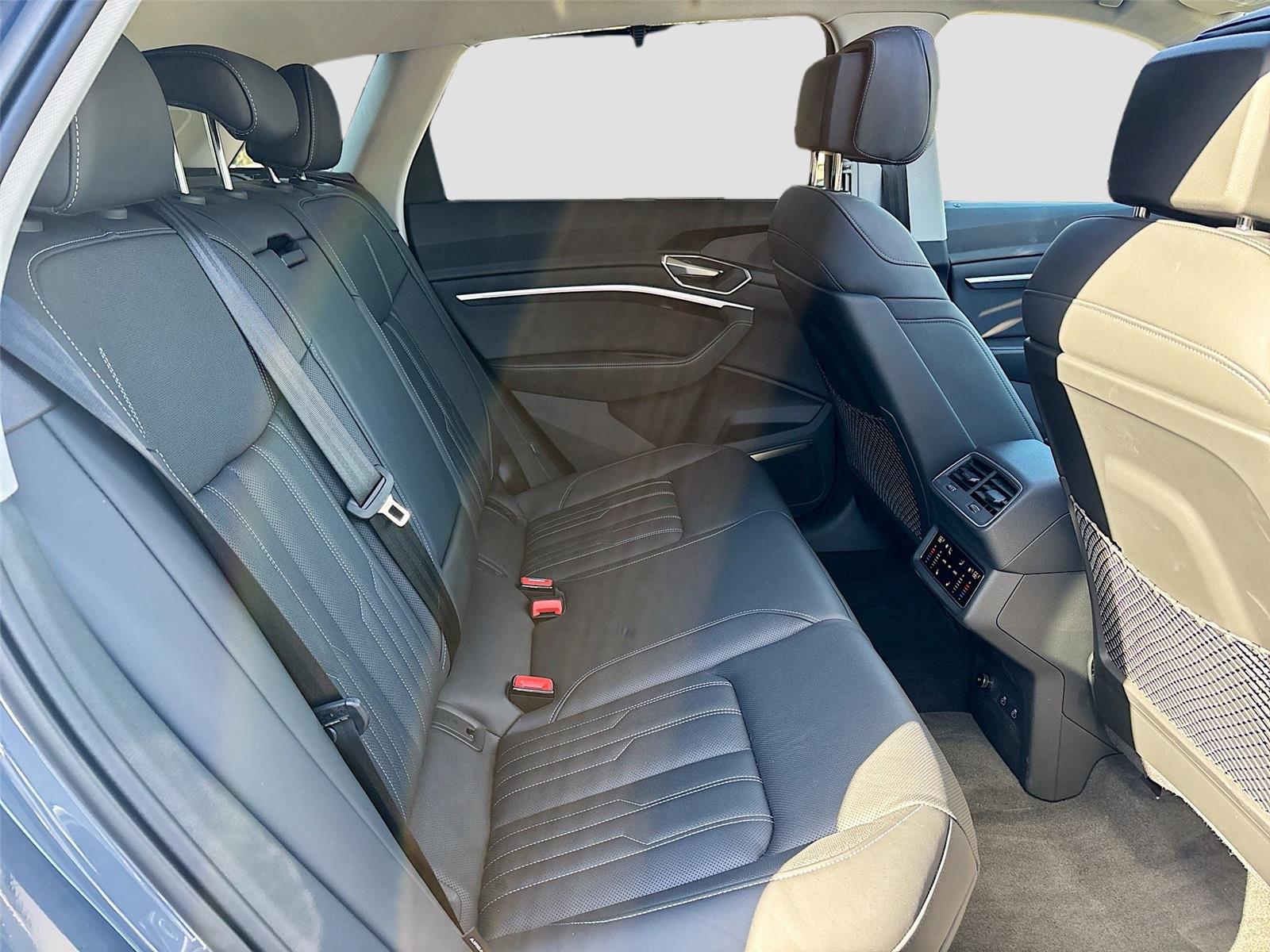 2024 Audi Q8 e-tron Prestige