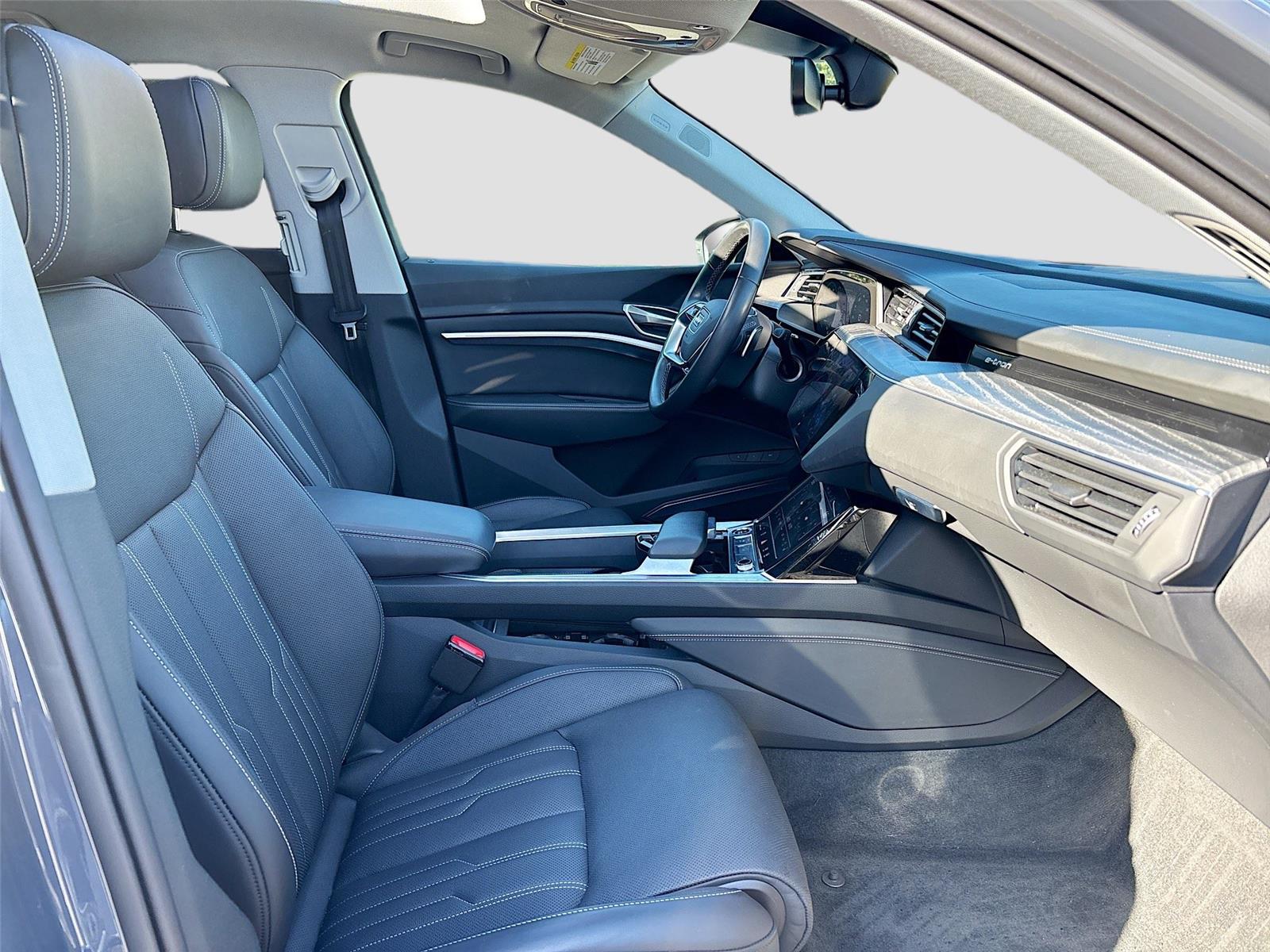 2024 Audi Q8 e-tron Prestige