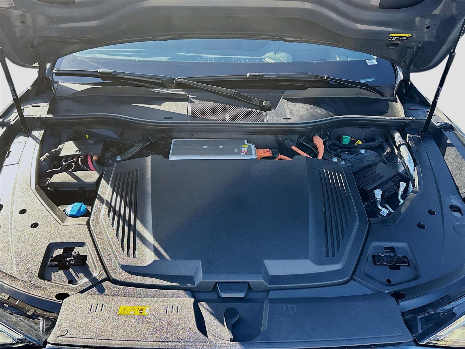 2024 Audi Q8 e-tron Prestige