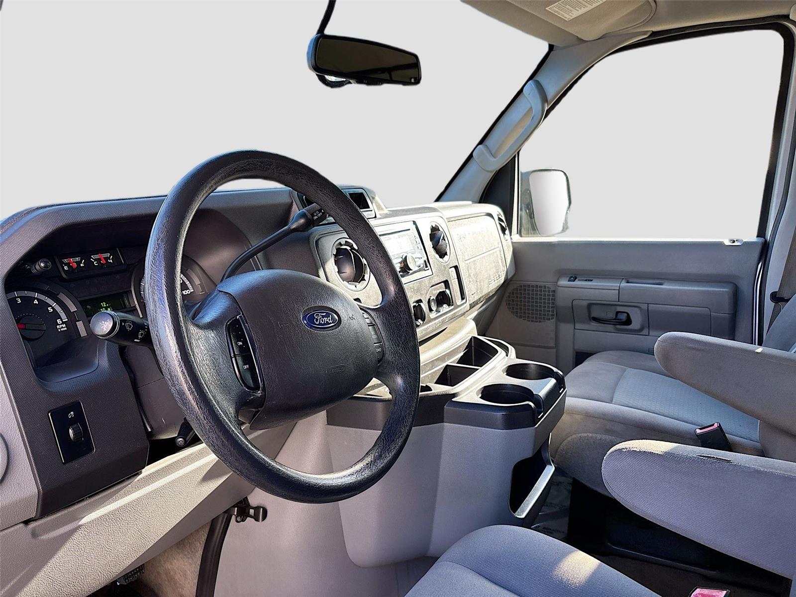 2013 Ford Econoline Wagon XLT
