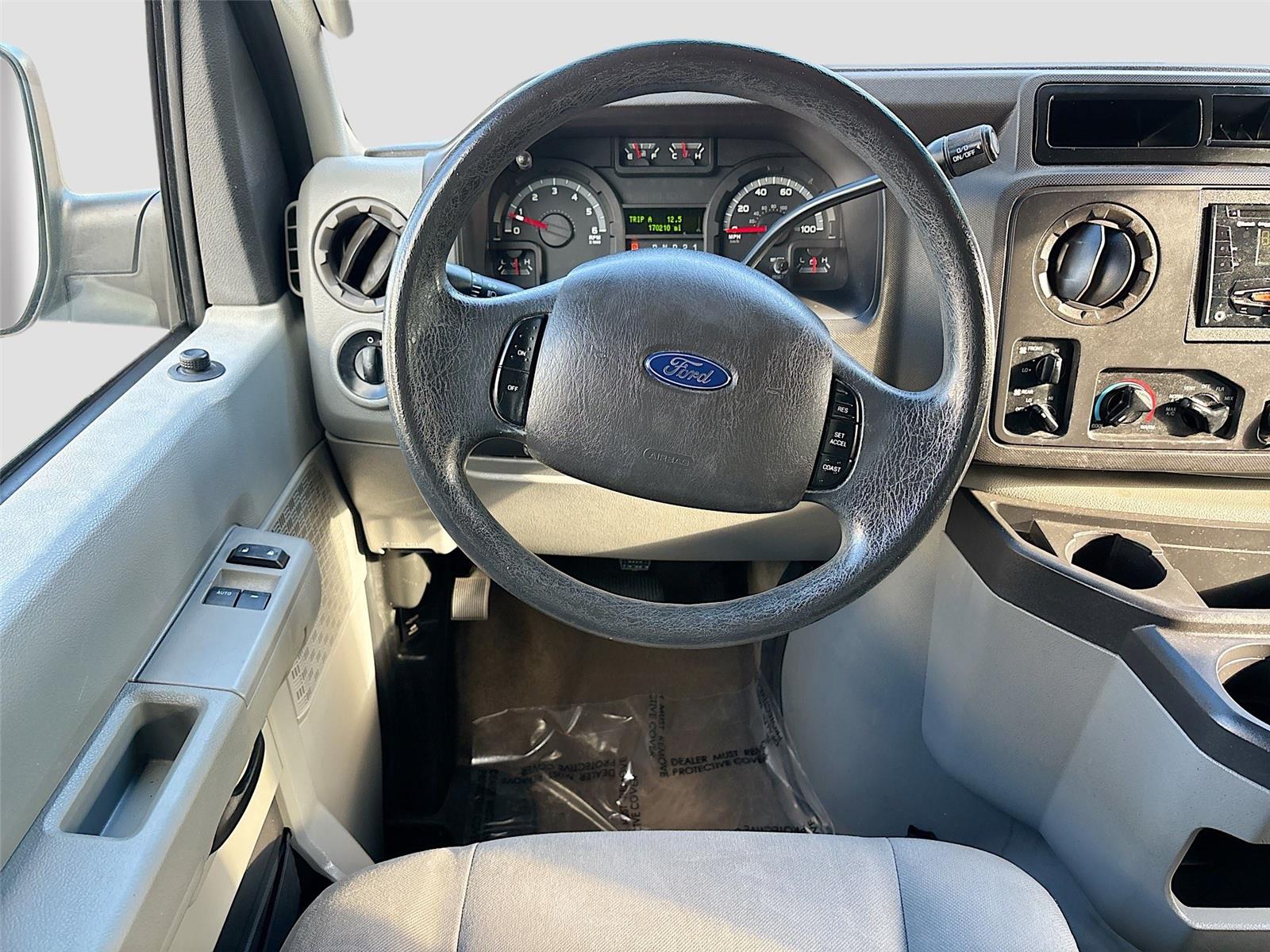 2013 Ford Econoline Wagon XLT