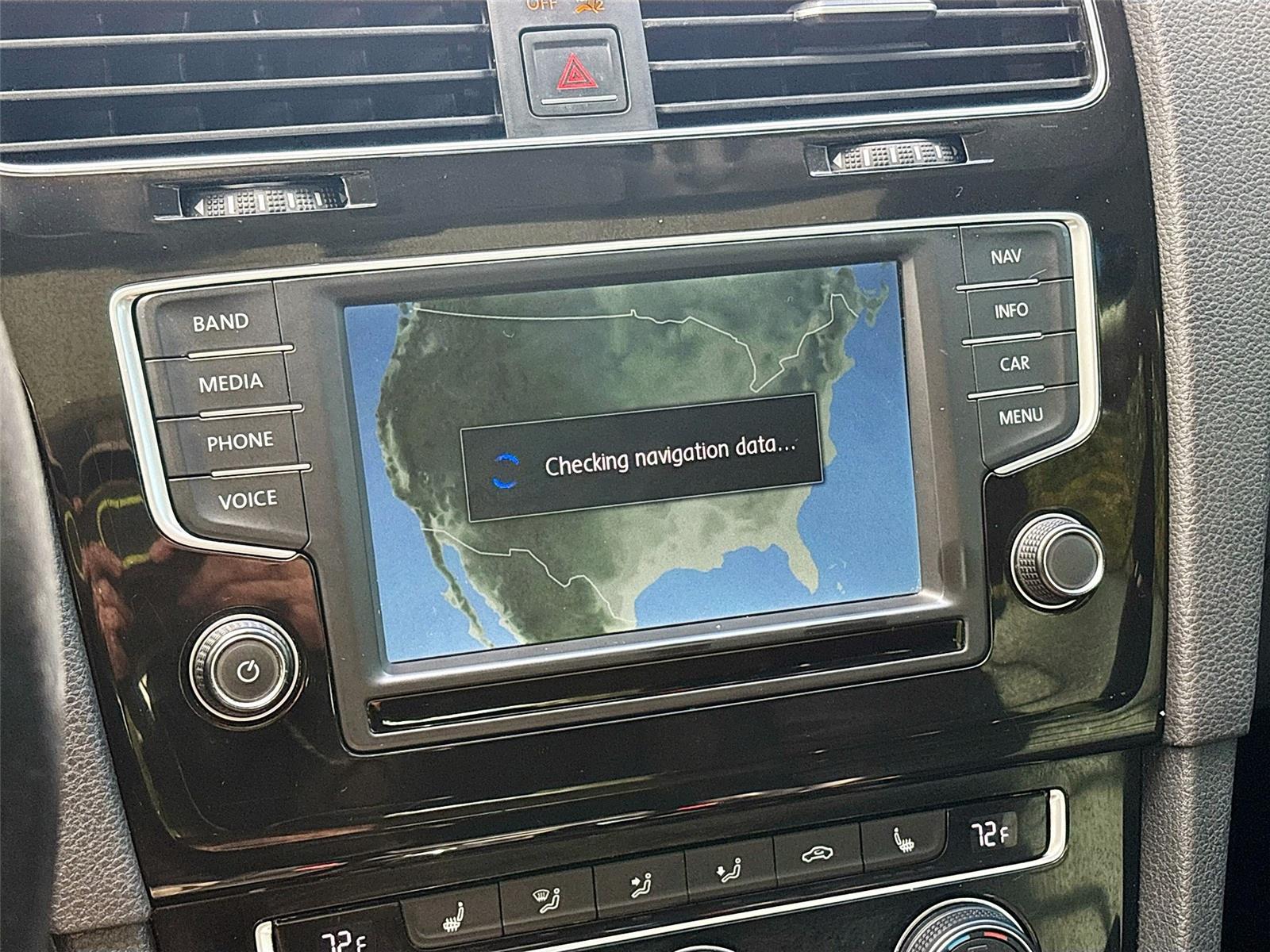 2017 Volkswagen Golf SEL